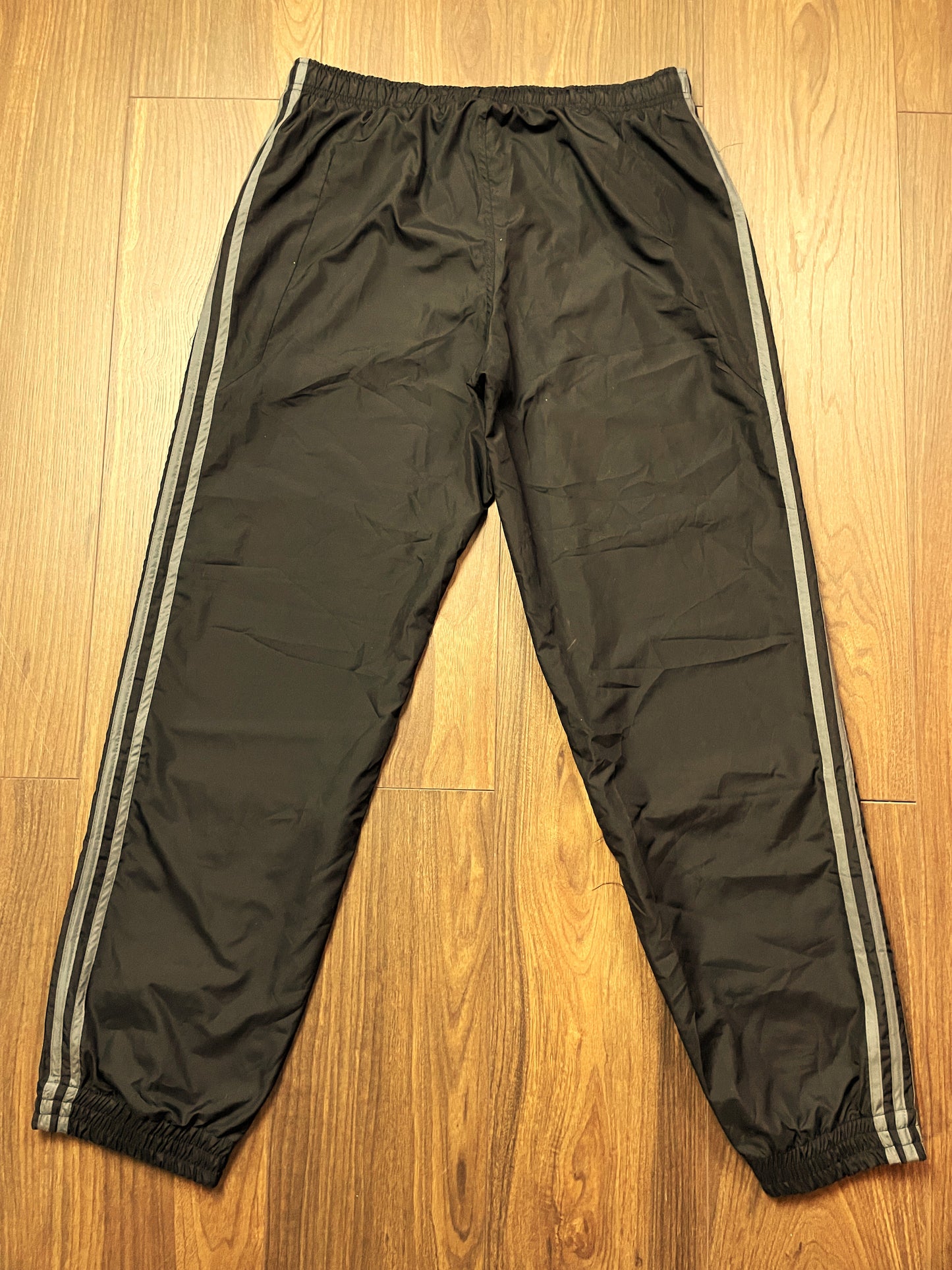 Αθλητική Φόρμα ADIDAS σε Μαύρο χρώμα (Ανδρικό M / Γυναικείο L)