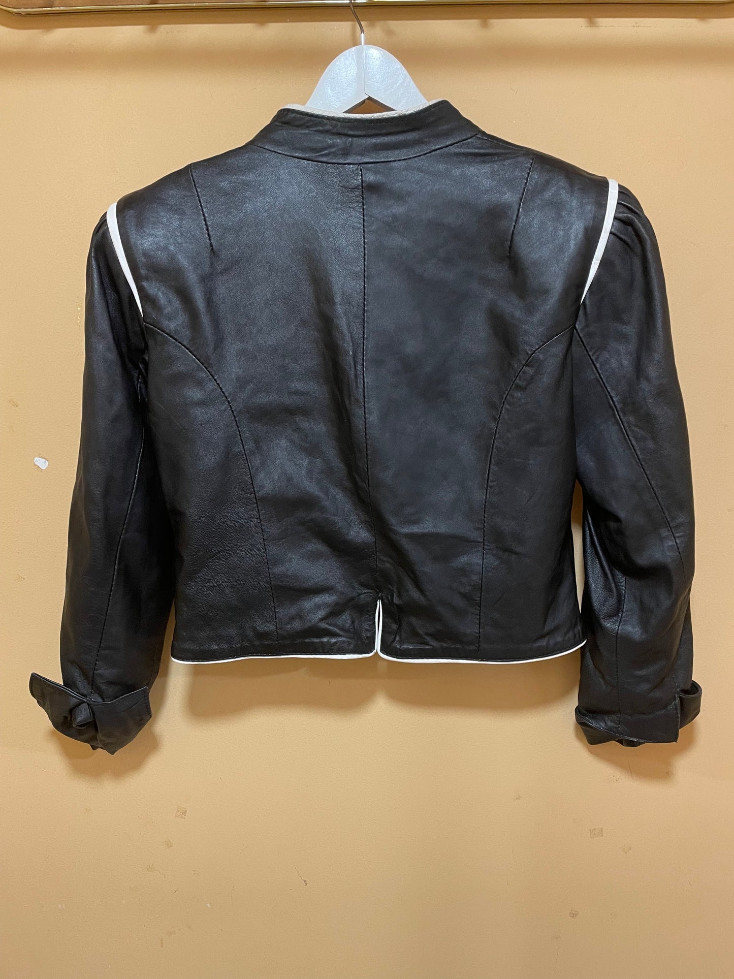 Ιταλικό, Δερμάτινο Γυναικείο Τζάκετ / Πανωφόρι σε Μαύρο χρώμα (S/M)