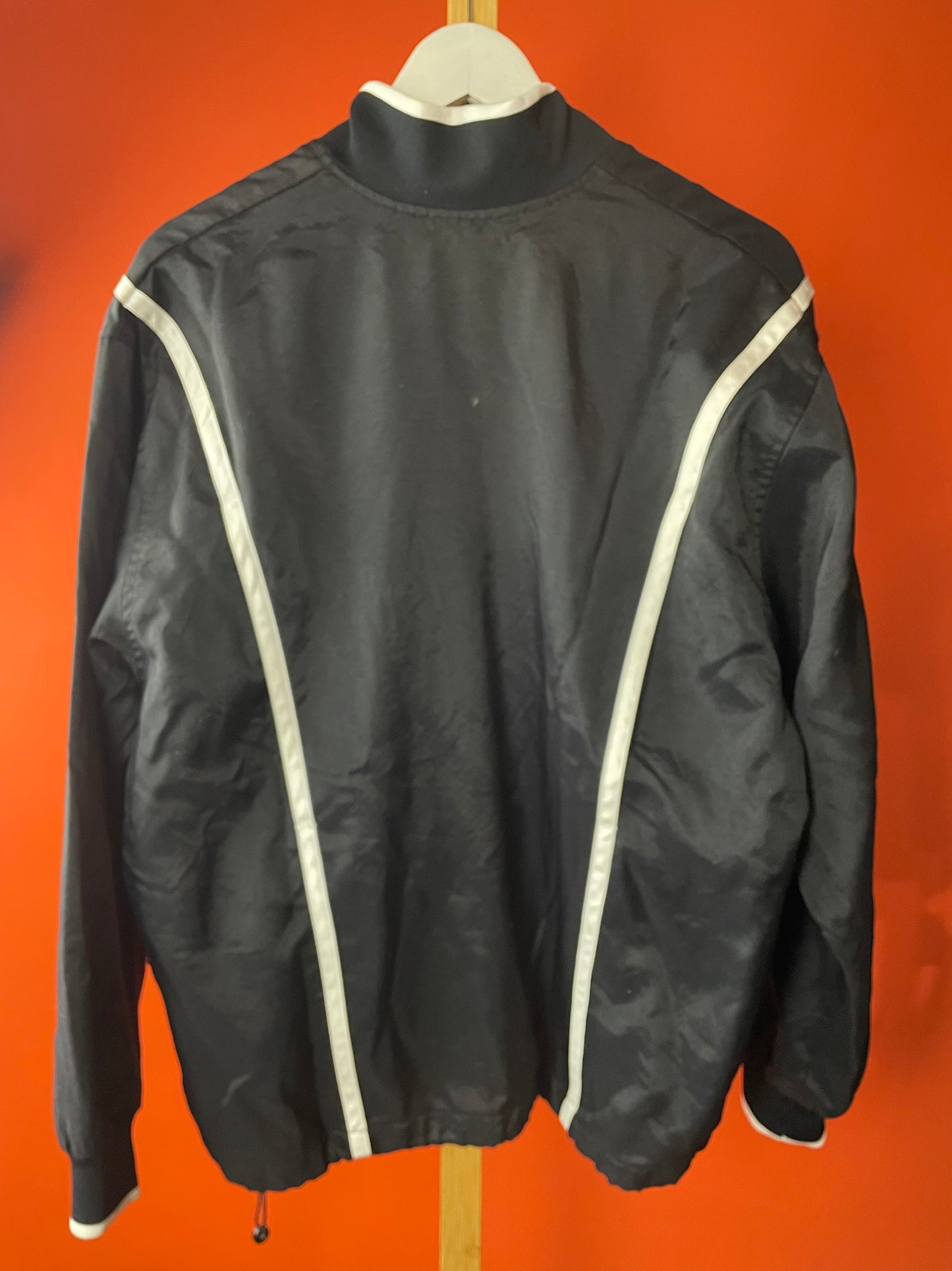 Αθλητικό Ανδρικό Τζάκετ ΝIKE Jacksonville State Soccer σε Μαύρο χρώμα (Άνετο M)