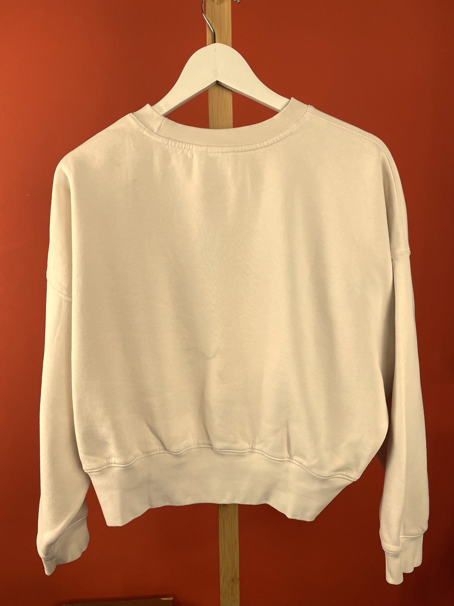 Oversized Γυναικεία Φούτερ Μπλούζα ADIDAS σε Nude χρώμα (Καλύπτει μέχρι και L)