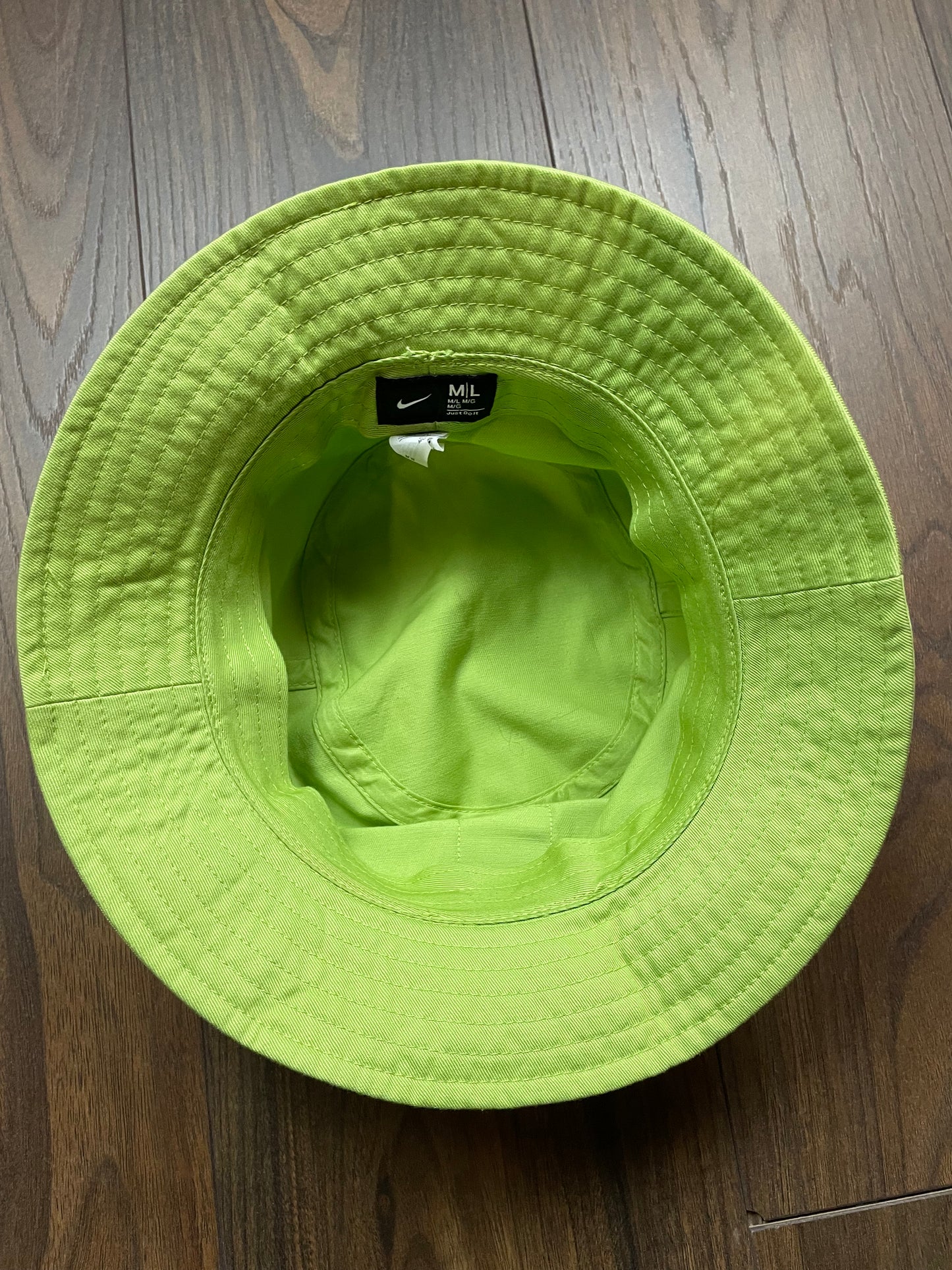 Καπέλο Bucket NIKE σε Λαχανί χρώμα (M/L)