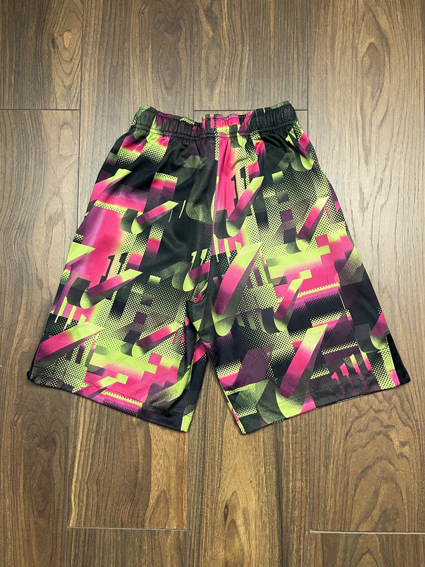 Αθλητικό, Εμπριμέ Γυναικείο Σορτς NIKE Dri - Fit (Small)