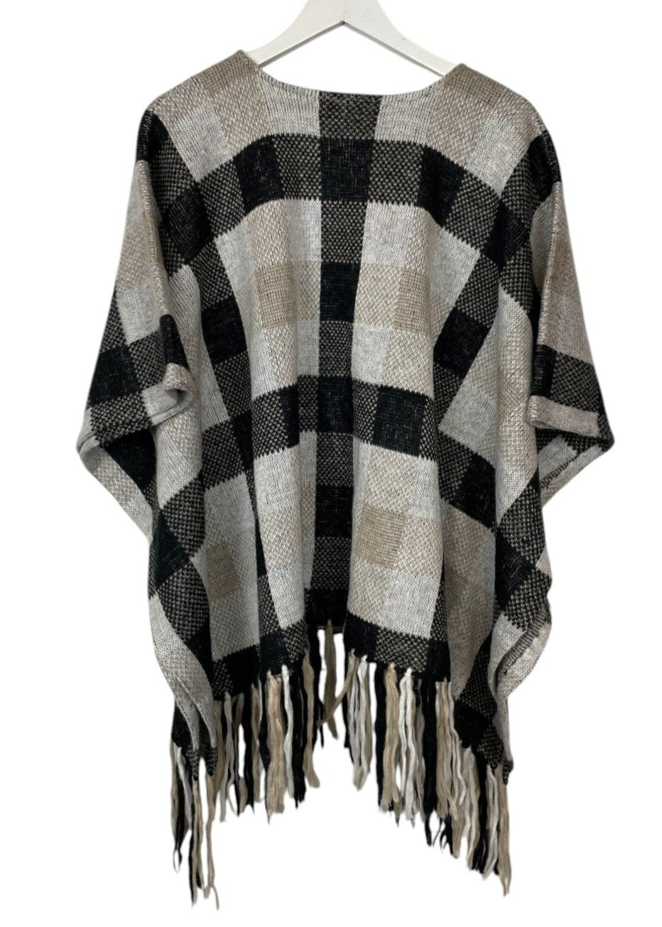 Καρό, Πλεκτό Πόντσο GEORGE σε Μπεζ/Μαύρο χρώμα (One Size - Ανετη γραμμή)