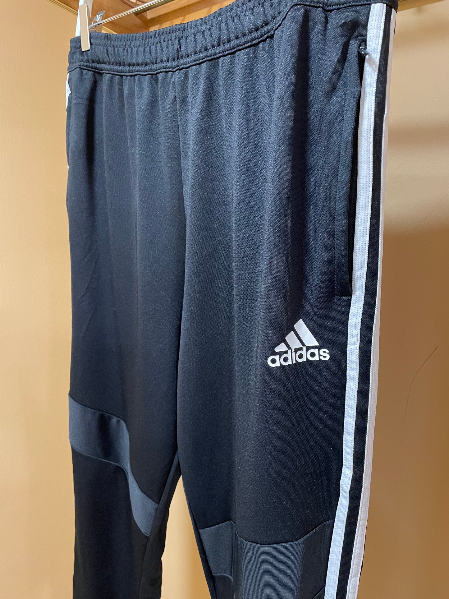 Aνδρική, Γυαλιστερή Αθλητική Φόρμα ADIDAS σε Μαύρο Χρώμα (M/L)