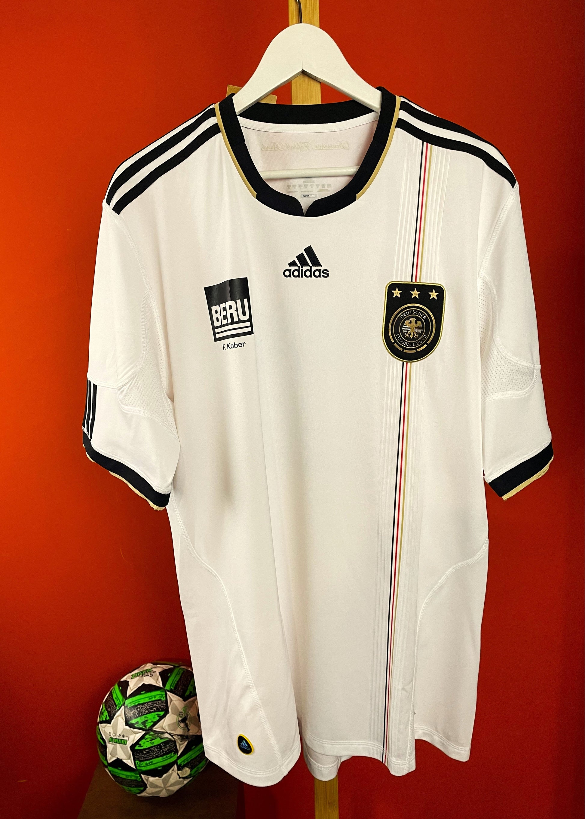 GERMANY 2010 World Cup Football Jersey (XL)