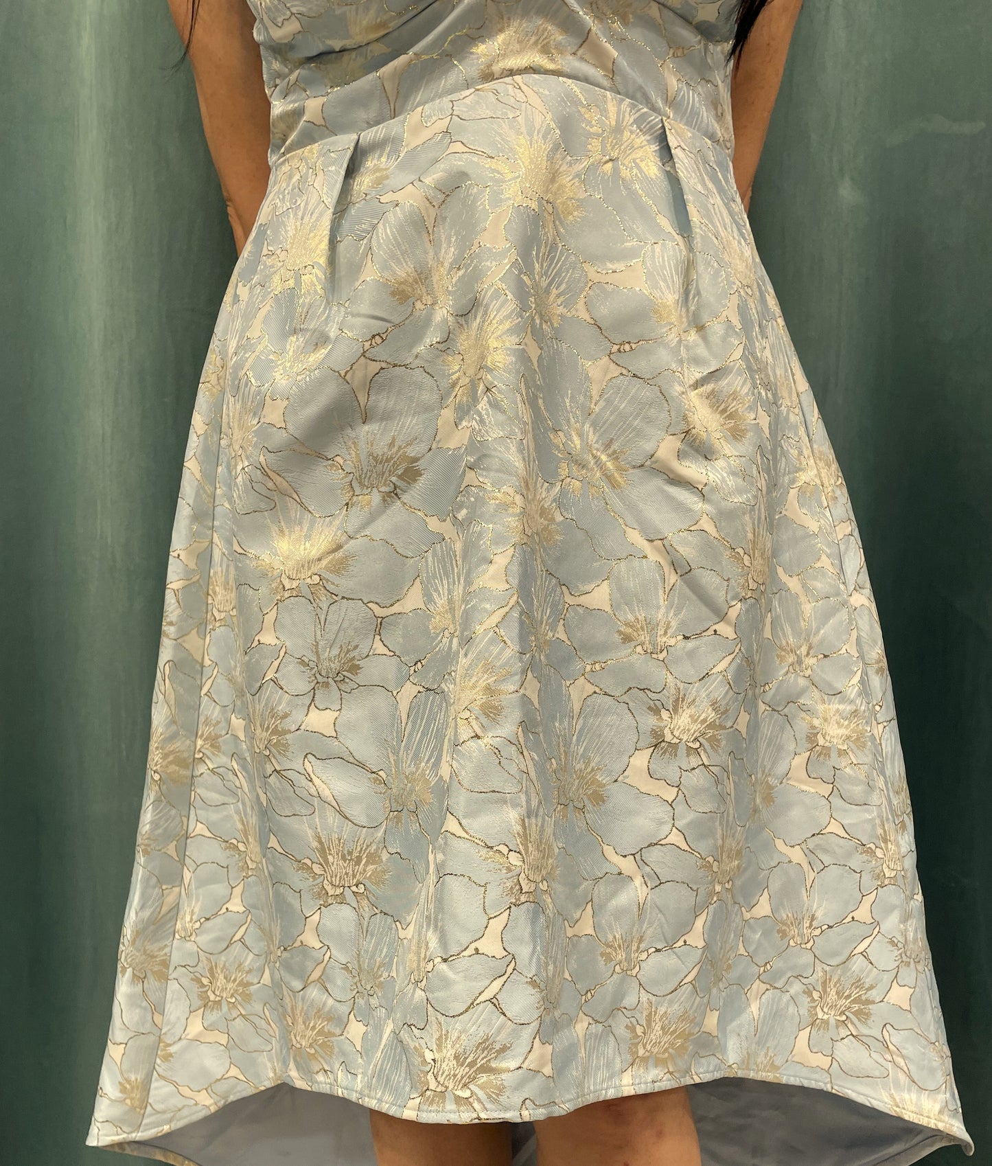 Αμπιγιέ Φόρεμα CHI CHI London σε Σιέλ χρώμα με Lurex Ίνες (Large)