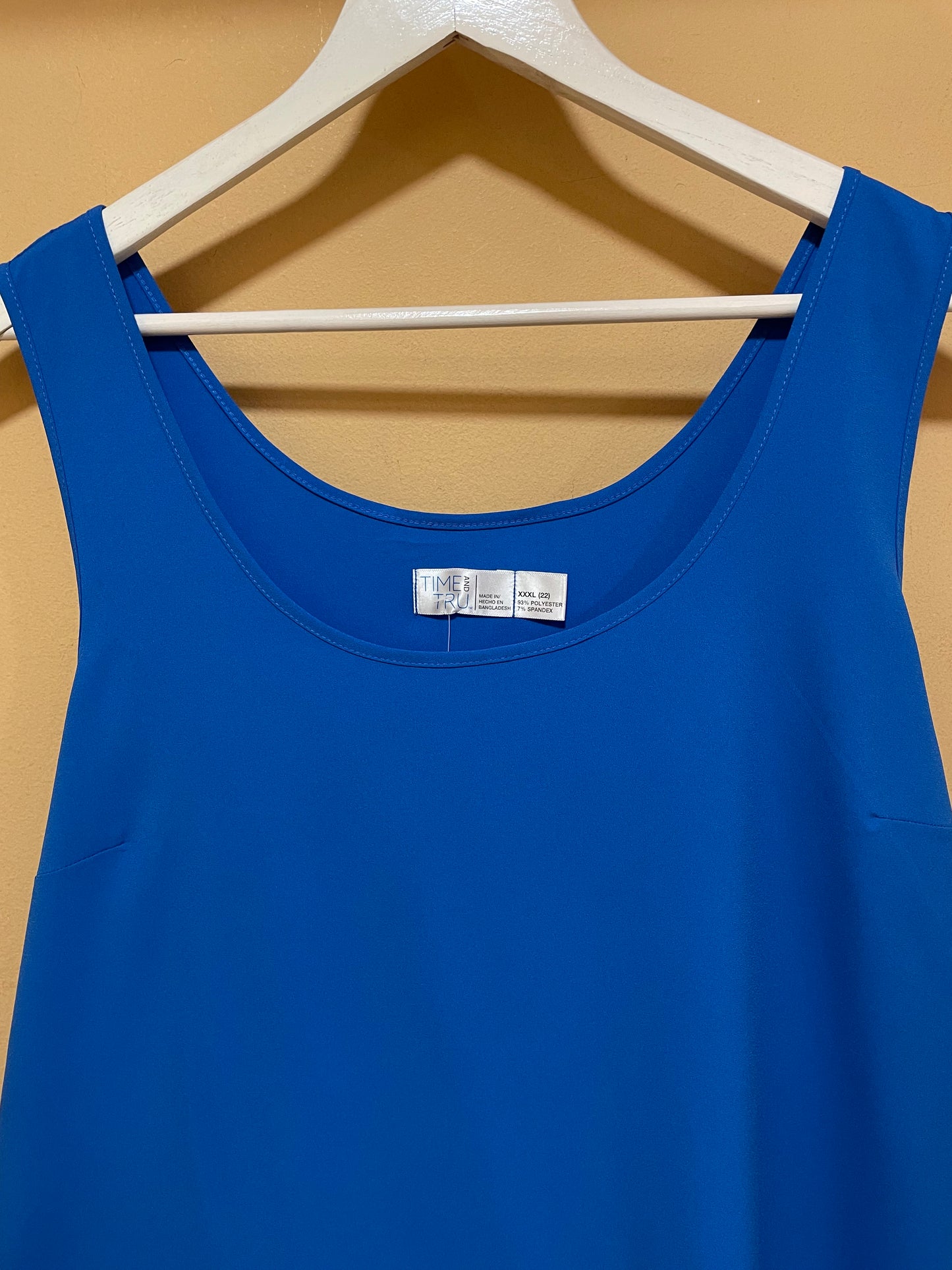 Αμάνικη Γυναικεία Μπλούζα TIME AND TRUE σε Μπλε Ρουά (2XL/3XL)
