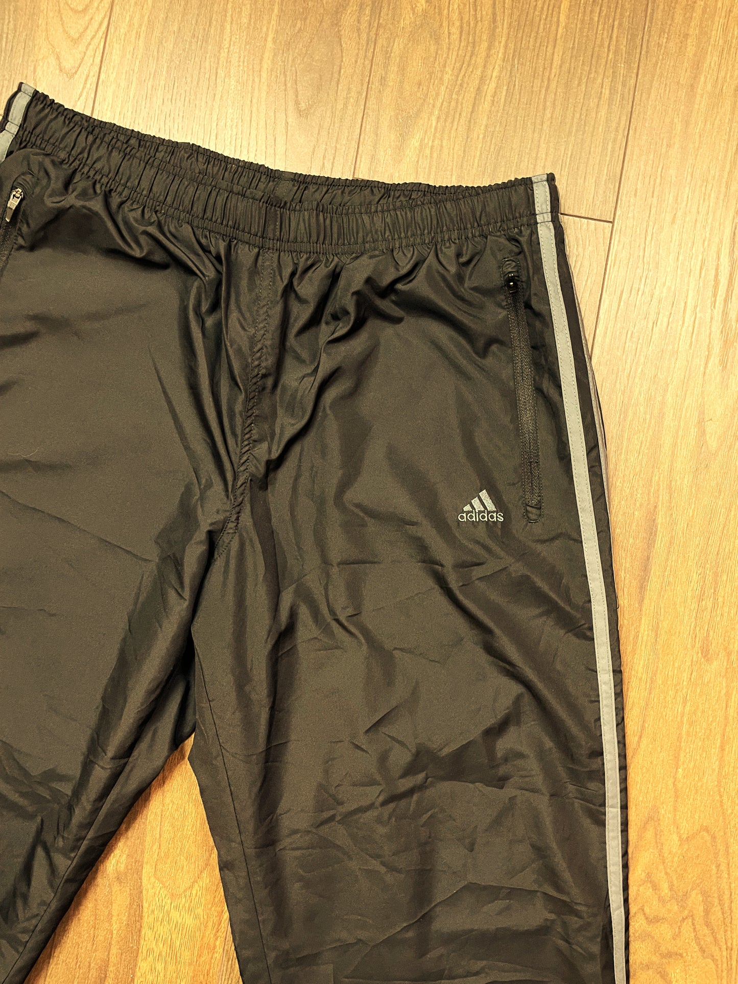 Αθλητική Φόρμα ADIDAS σε Μαύρο χρώμα (Ανδρικό M / Γυναικείο L)