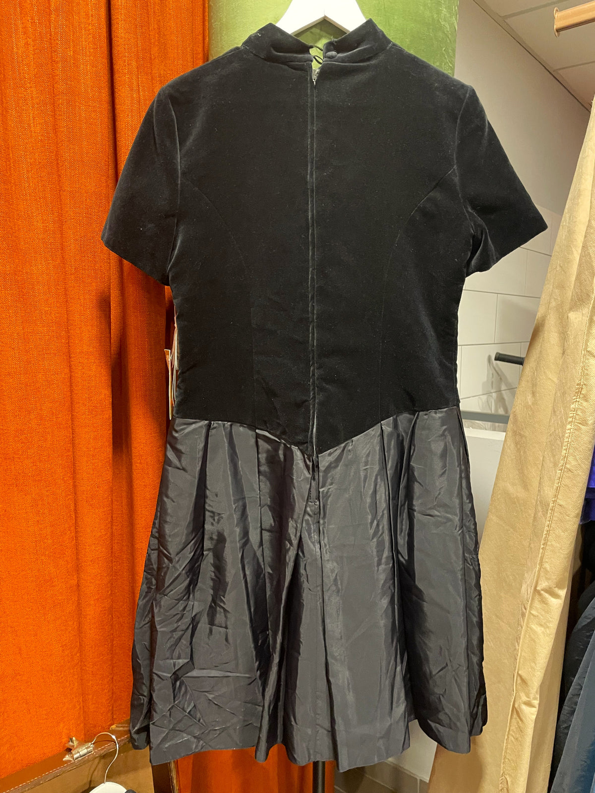 Stock, Vintage Φόρεμα NEW FAST σε Μαύρο χρώμα (Large)