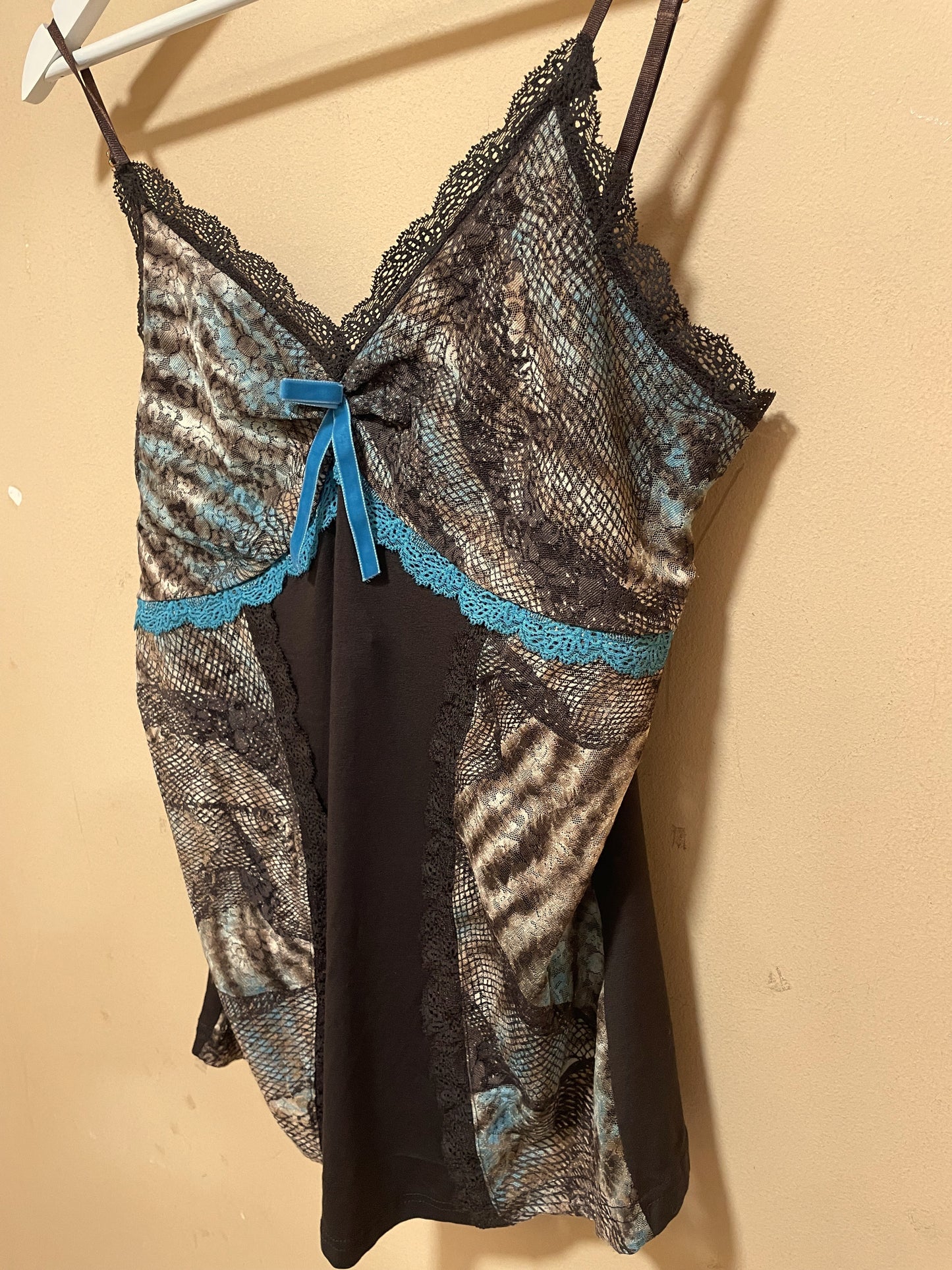 Stock, 2000's Γυναικείο Σετ VIVA (Τοπ - Φούστα) σε Καφέ & Γαλάζια χρώματα (Large)