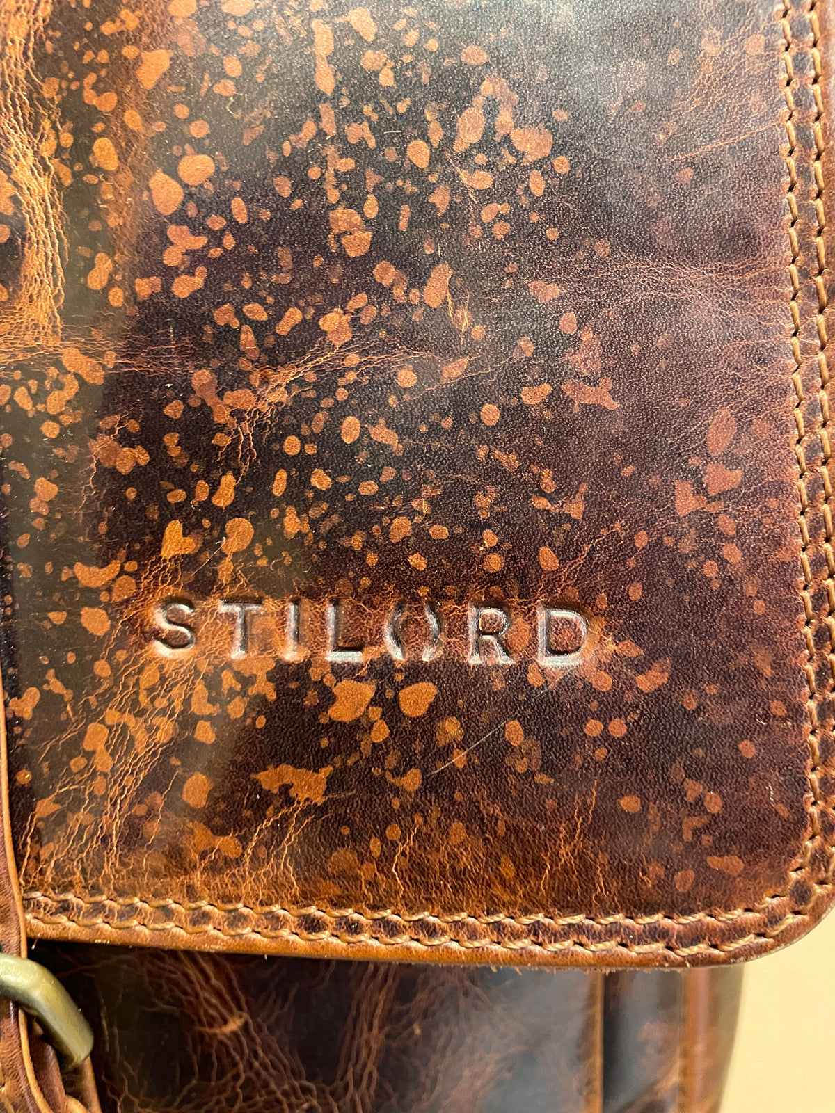 Vintage, Δερμάτινη τσάντα Ταχυδρόμου STILORD σε Ζεστό Καφέ χρώμα