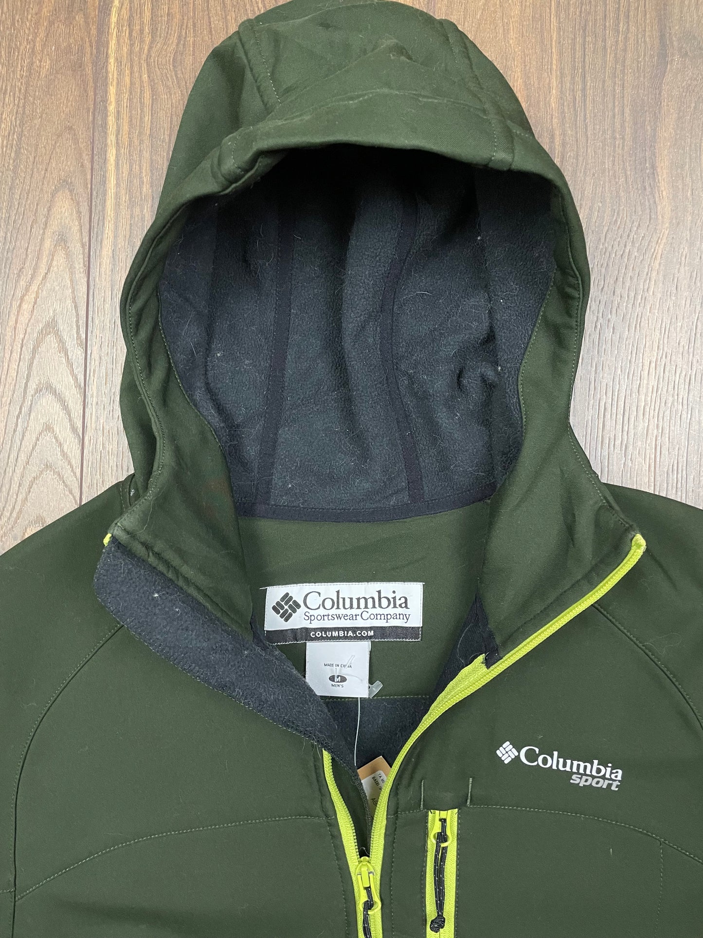 Αθλητικό Ανδρικό Τζάκετ COLUMBIA σε Κυπαρισσί χρώμα (Medium)