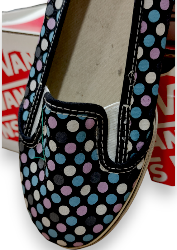 Stock, Πάνινα Γυναικεία Παπούτσια VANS σε Μαύρο Χρώμα και Πουά σχέδιο (No 36, 39)