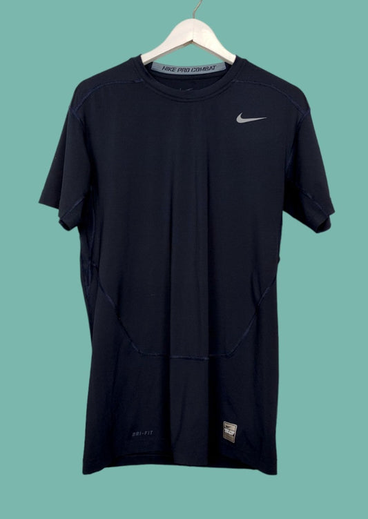 Εφαρμοστή, Αθλητική Ανδρική Μπλούζα - T-Shirt NIKE Pro Combat σε Μαύρο-Μπλε χρώμα (Large)
