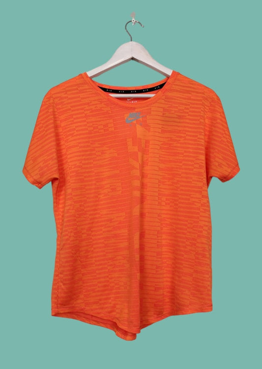 Γυναικεία Αθλητική Κοντομάνικη Μπλούζα NIKE σε Πορτοκαλί Χρώμα (Medium)