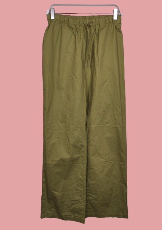 Stock, Βαμβακερή Γυναικεία Παντελόνα BOOHOO σε Λαδί Χρώμα (Medium)