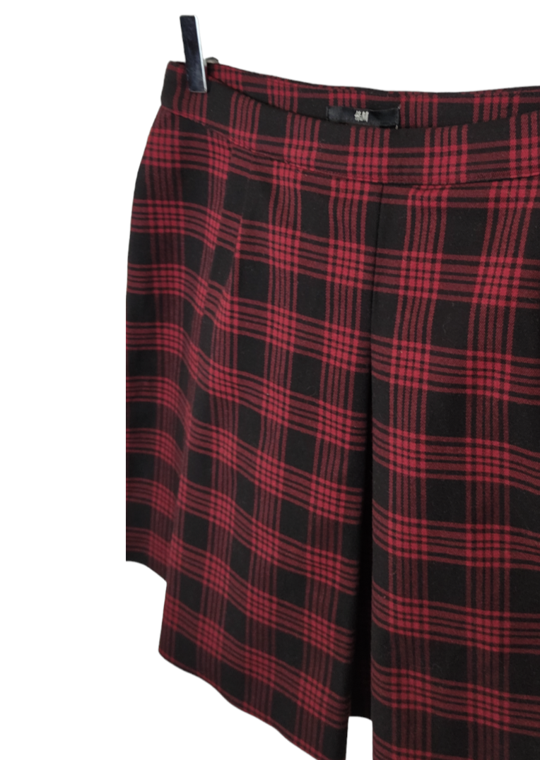 Stock, Καρό, Μίνι Φούστα με Πιέτες H&M σε Κόκκινο-Μαύρο χρώμα (Small)