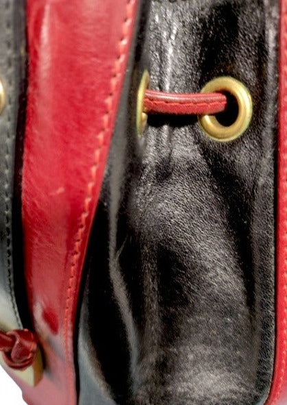 Ιταλική, Vintage, Δερμάτινη Γυναικεία Τσάντα σε Μπορντό - Μαύρο Χρώμα