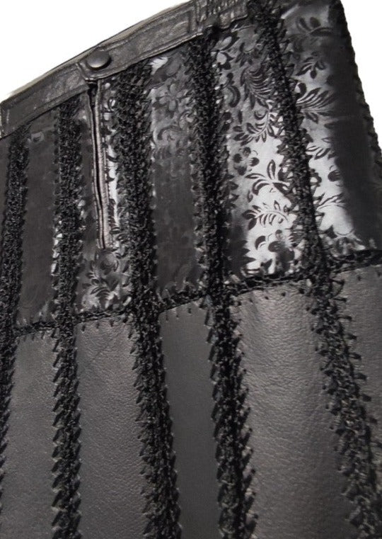 Midi, Δερμάτινη Φούστα σε ίσια γραμμή σε Μαύρο χρώμα (Medium)