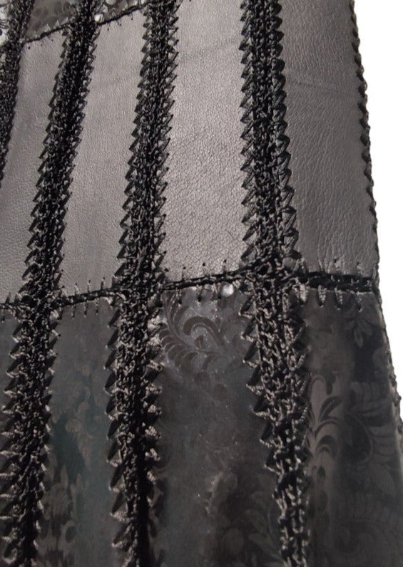 Midi, Δερμάτινη Φούστα σε ίσια γραμμή σε Μαύρο χρώμα (Medium)