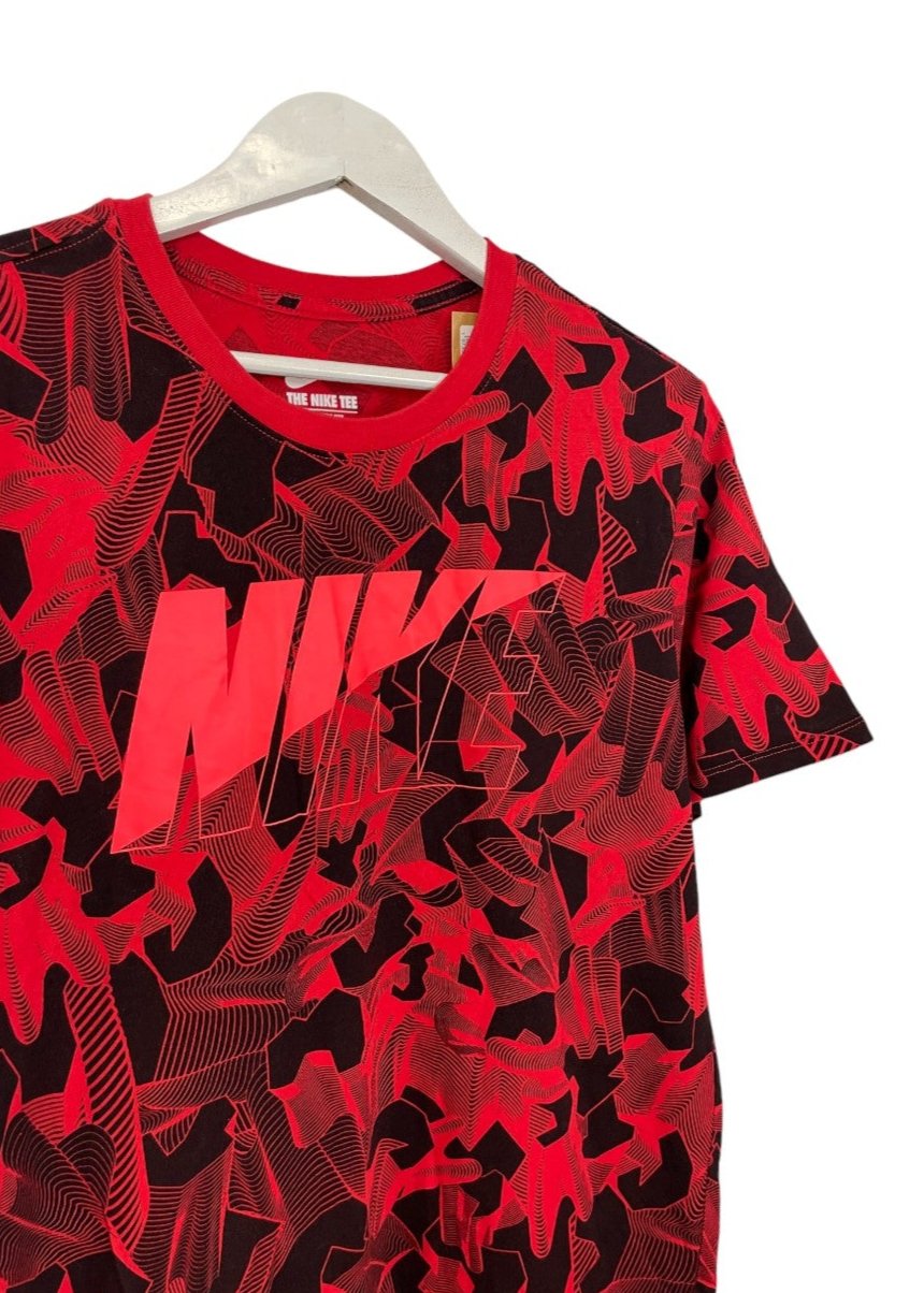 Κοντομάνικη Ανδρική Μπλούζα - T-Shirt NIKE σε Κόκκινο-Μαύρο χρώμα (Medium)