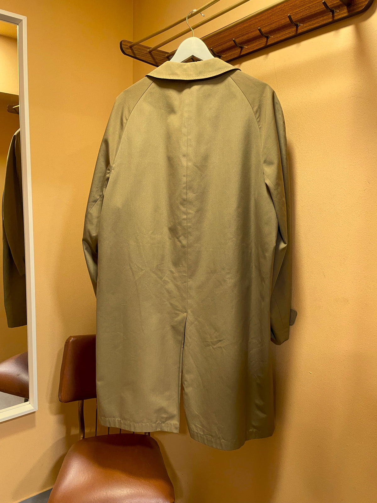 Premium, Vintage Ανδρική Καμπαρντίνα BURBERRY Art. 8402 σε Μπεζ - Λαδί Χρώμα (Large)