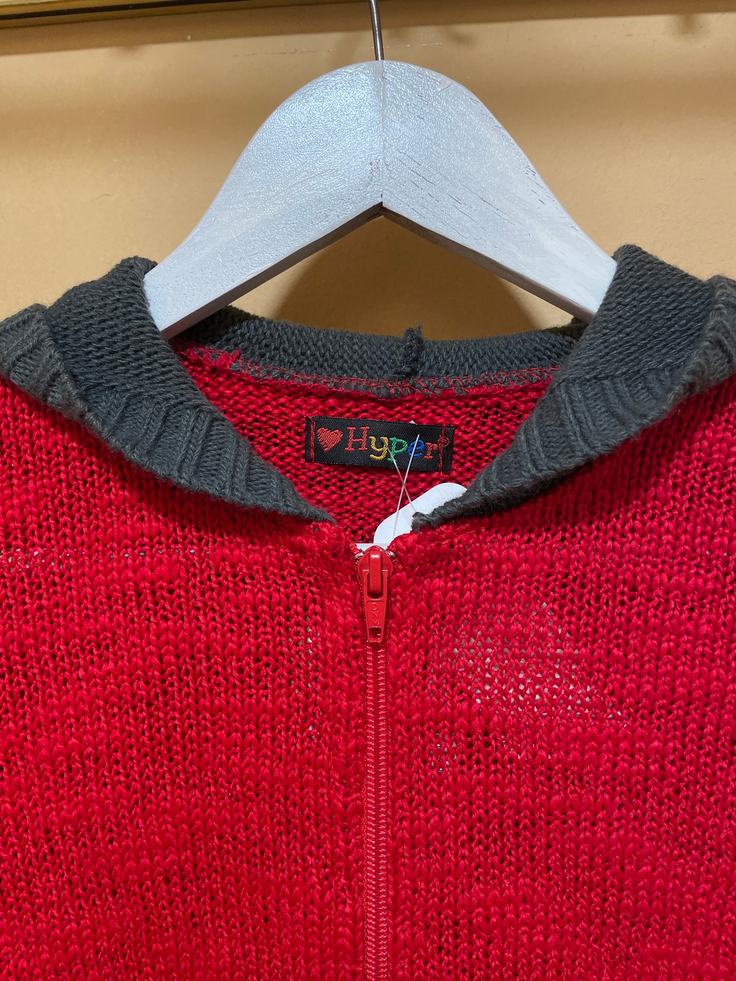 Dead Stock Γυναικεία, Πλεκτή ζακέτα με κουκούλα HYPER σε Κόκκινο - Γκρι χρώμα (XS)