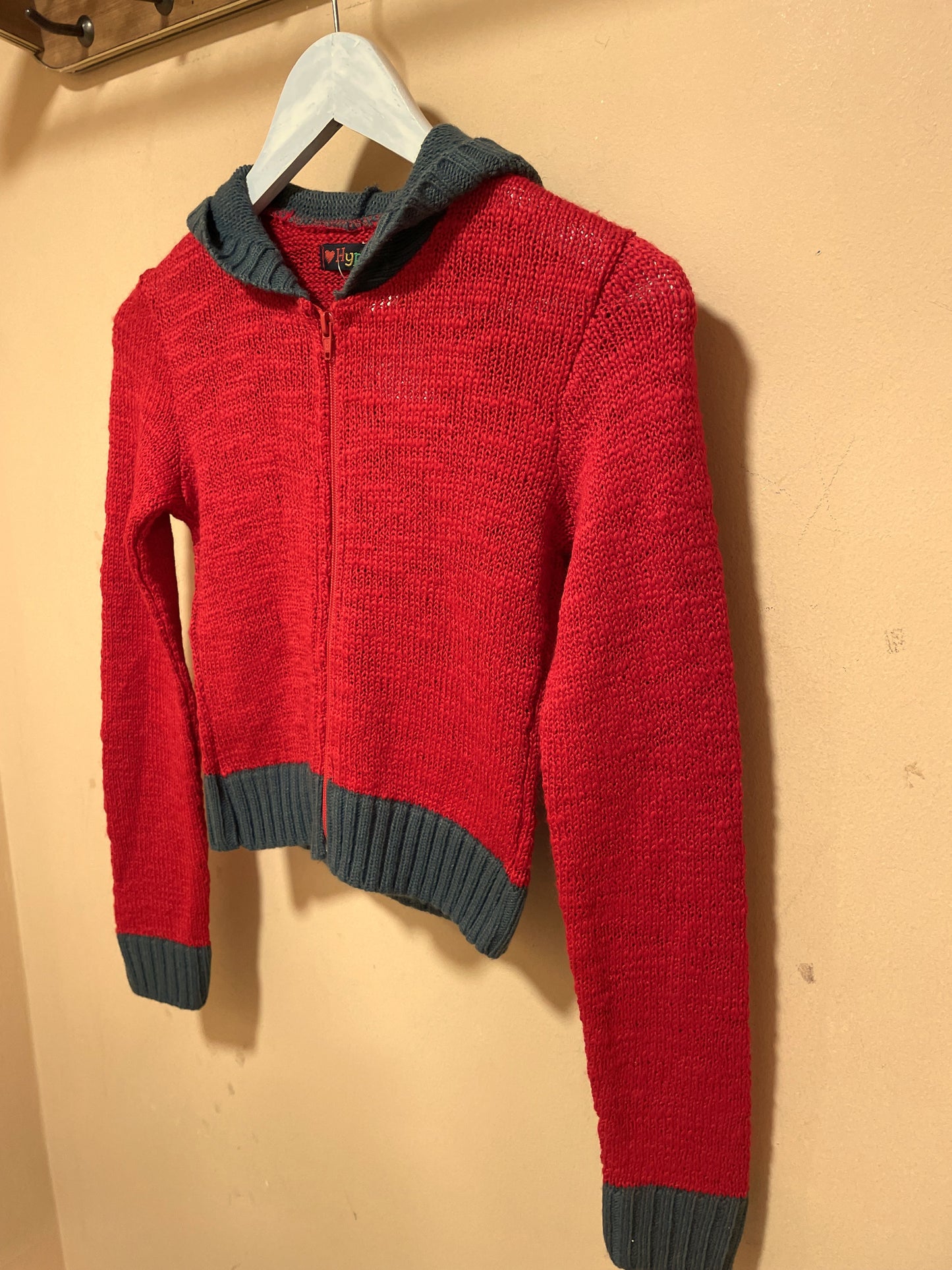 Dead Stock Γυναικεία, Πλεκτή ζακέτα με κουκούλα HYPER σε Κόκκινο - Γκρι χρώμα (XS)