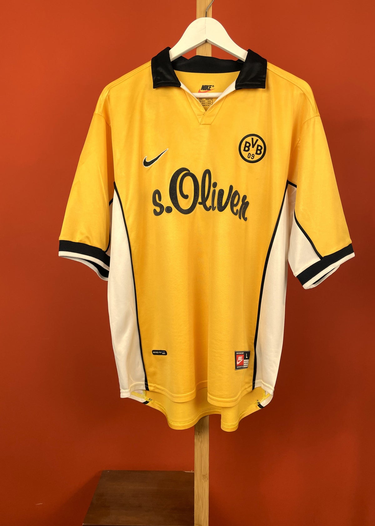 Ποδοσφαιρική Φανέλα Borussia Dortmund (1998-2000) - ΝΙΚΕ (Χορηγ. S. Oliver) (Large)