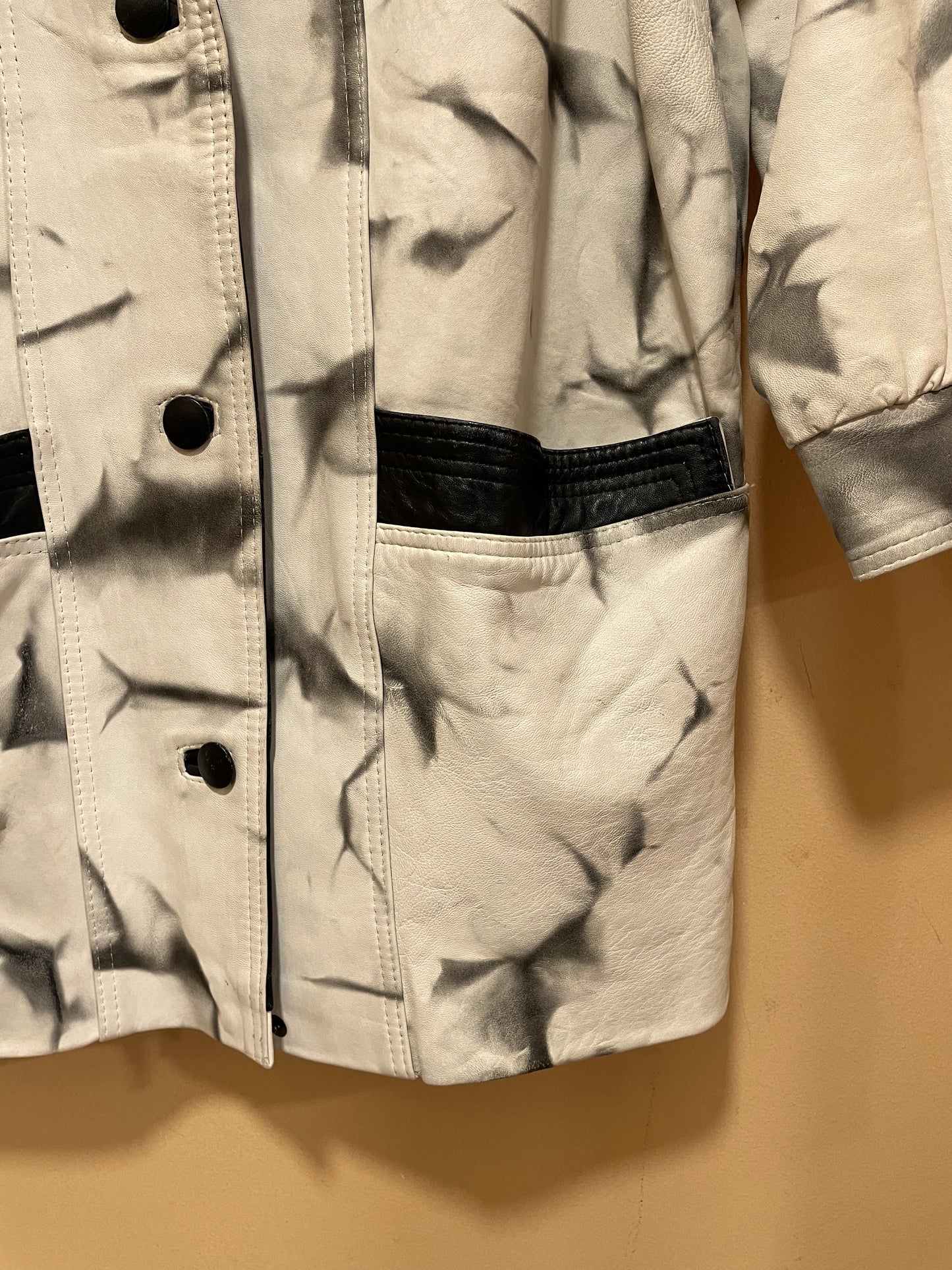 Vintage, Δερμάτινο Γυναικείο Τζάκετ / Πανωφόρι σε Σπασμένο Λευκό χρώμα (Large)