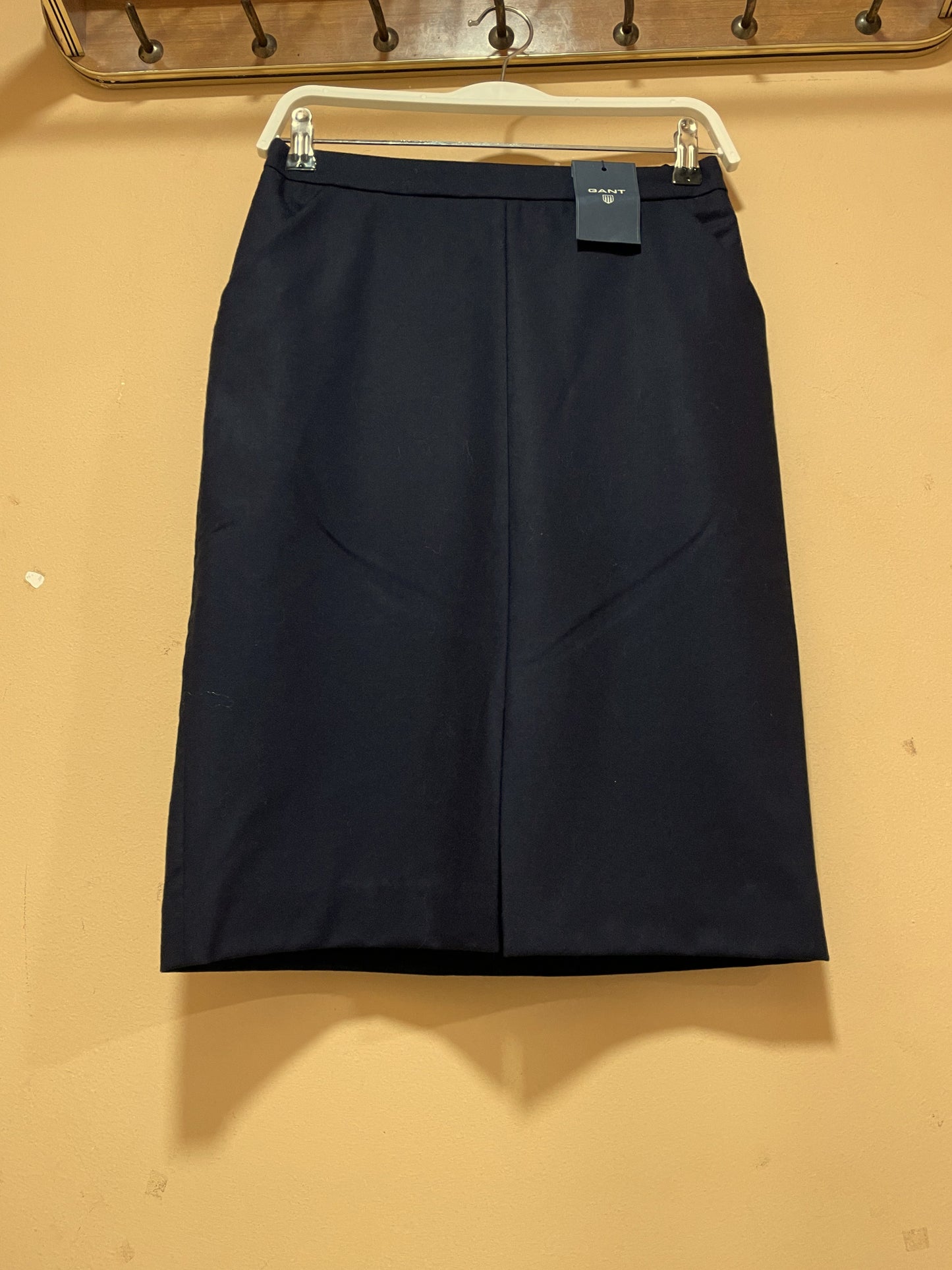 Stock, Μάλλινη Φούστα GANT σε Σκούρο Μπλε χρώμα (XS-34)