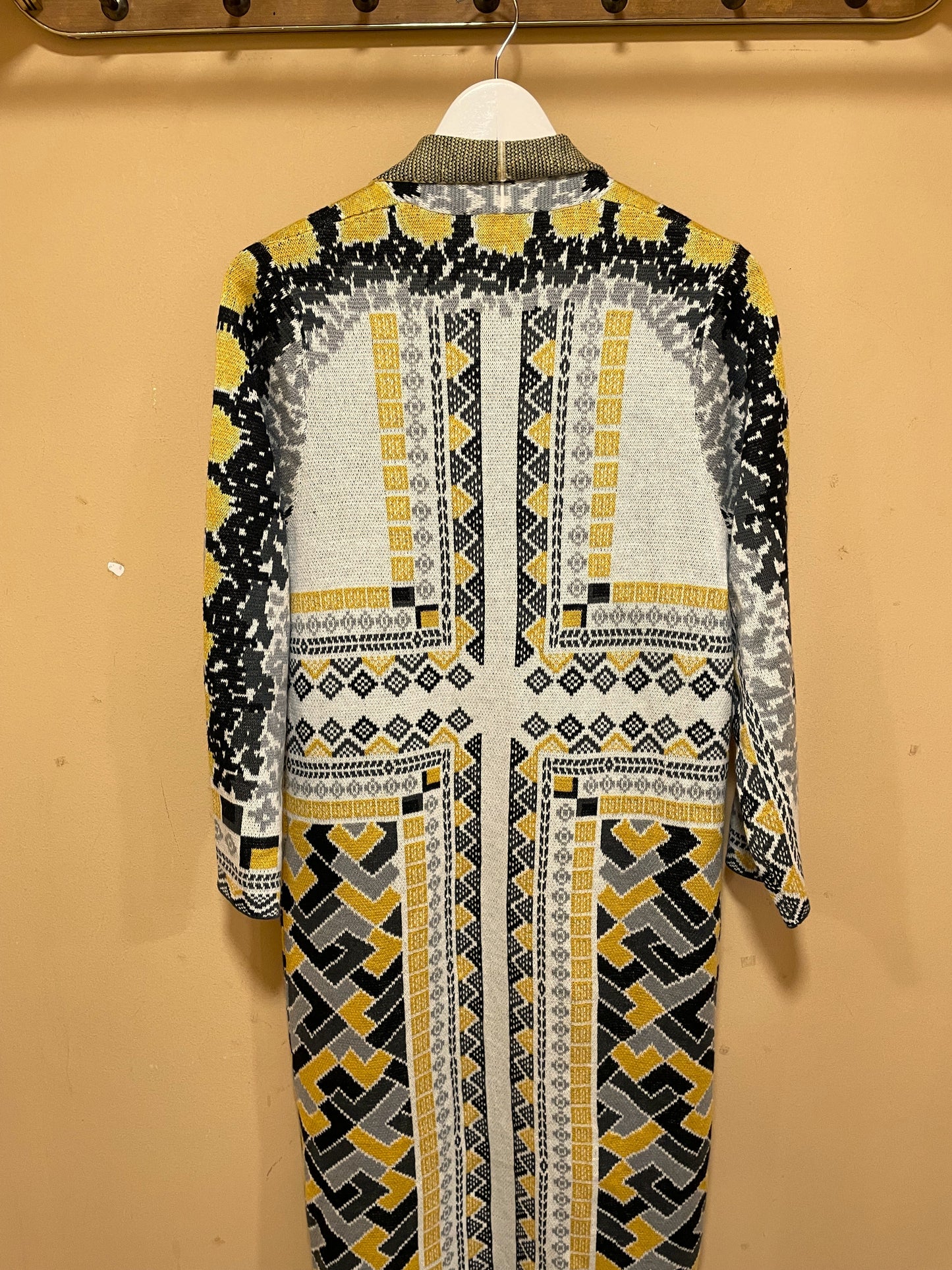 Μακριά, Πλεκτή Γυναικεία Ζακέτα VERTIGO σε Γκρι - Κίτρινο χρώμα (Medium)
