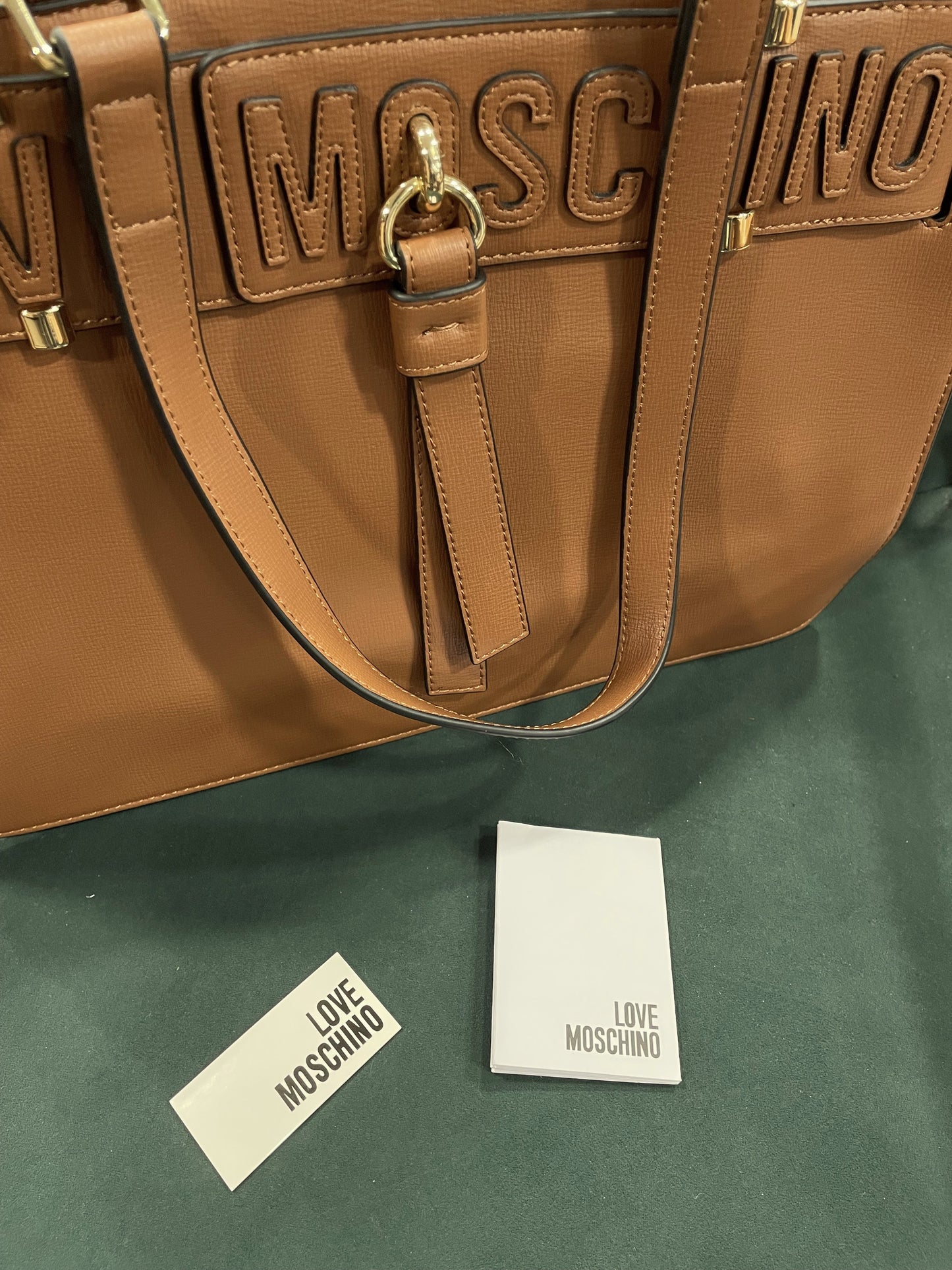 Stock, Γυναικεία Τσάντα LOVE MOSCHINO σε Ταμπά χρώμα