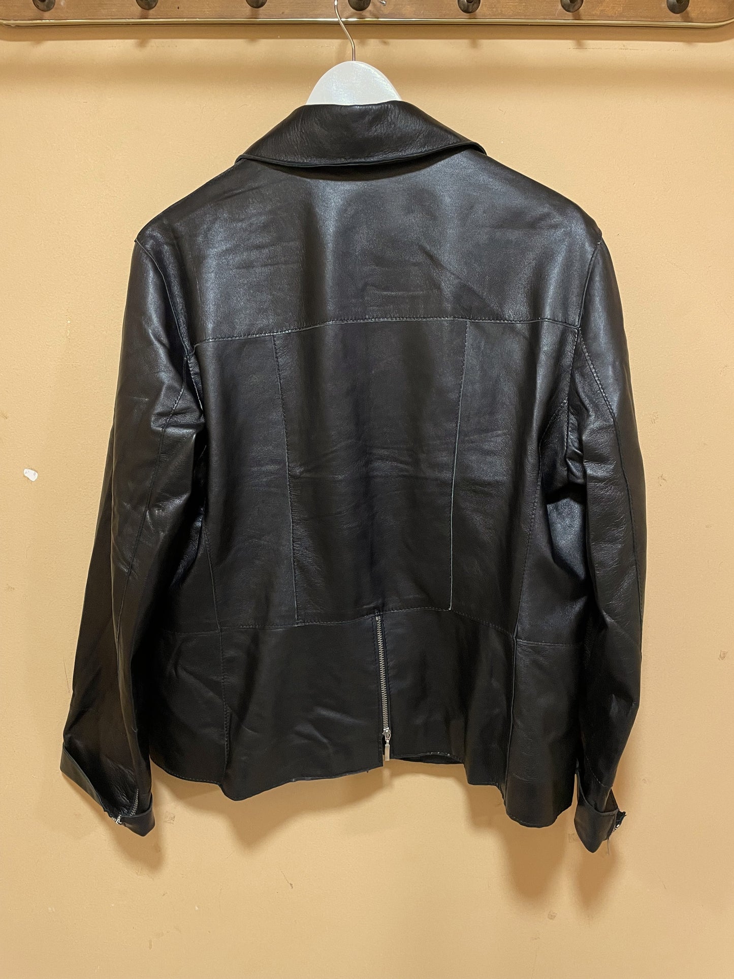 Ιταλικό, Δερμάτινο Γυναικείο Τζάκετ / Πανωφόρι σε Μαύρο χρώμα (Large)