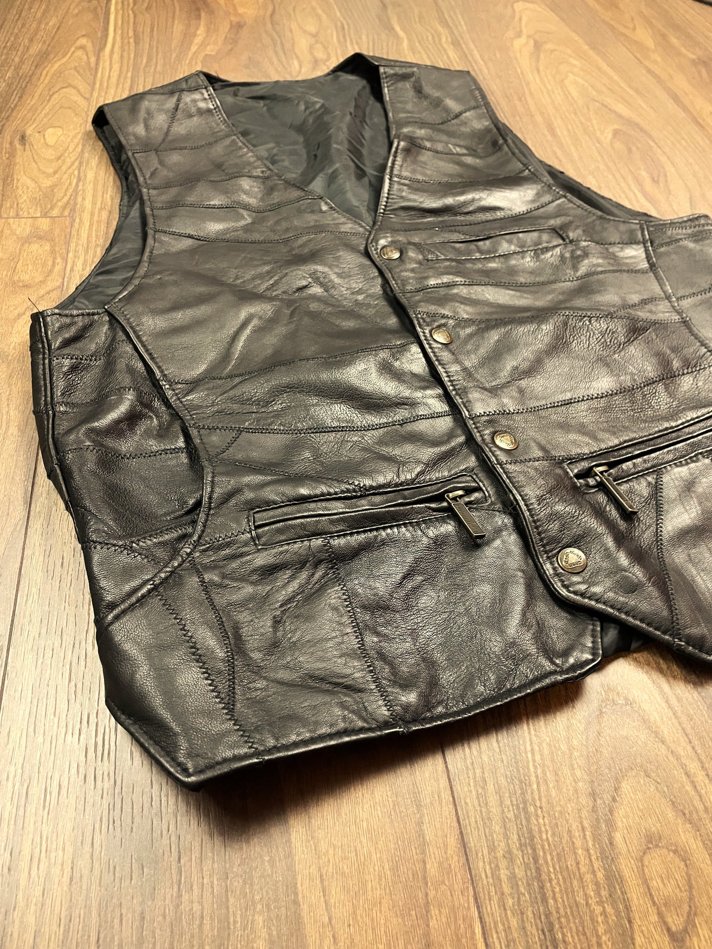 Vintage, Δερμάτινο Aνδρικό Γιλέκο σε Μαύρο Χρώμα (Medium)