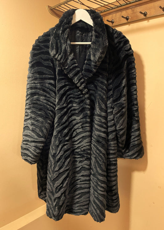 Vintage, Οικολογική Γούνα PETITE MADEMOISELLE σε Μαύρο-Γκρι 