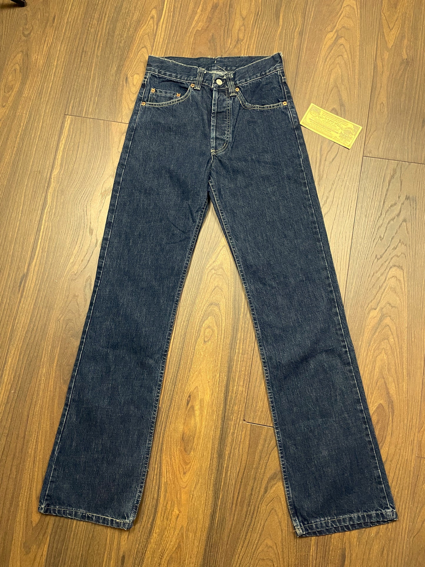 Stock, Γυναικείο Tζιν Παντελόνι LEVI'S 501 σε Σκούρο Μπλε χρώμα (No. 28 - XS)