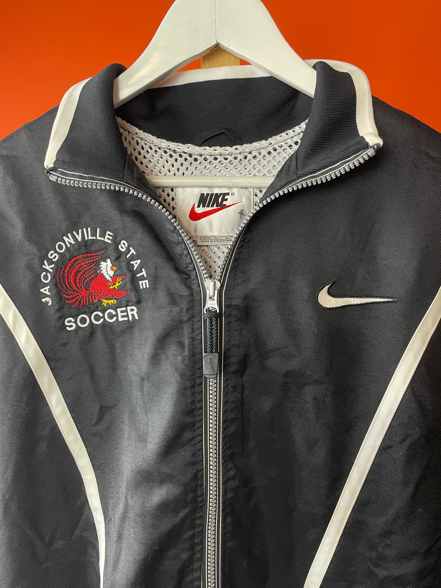 Αθλητικό Ανδρικό Τζάκετ ΝIKE Jacksonville State Soccer σε Μαύρο χρώμα (Άνετο M)