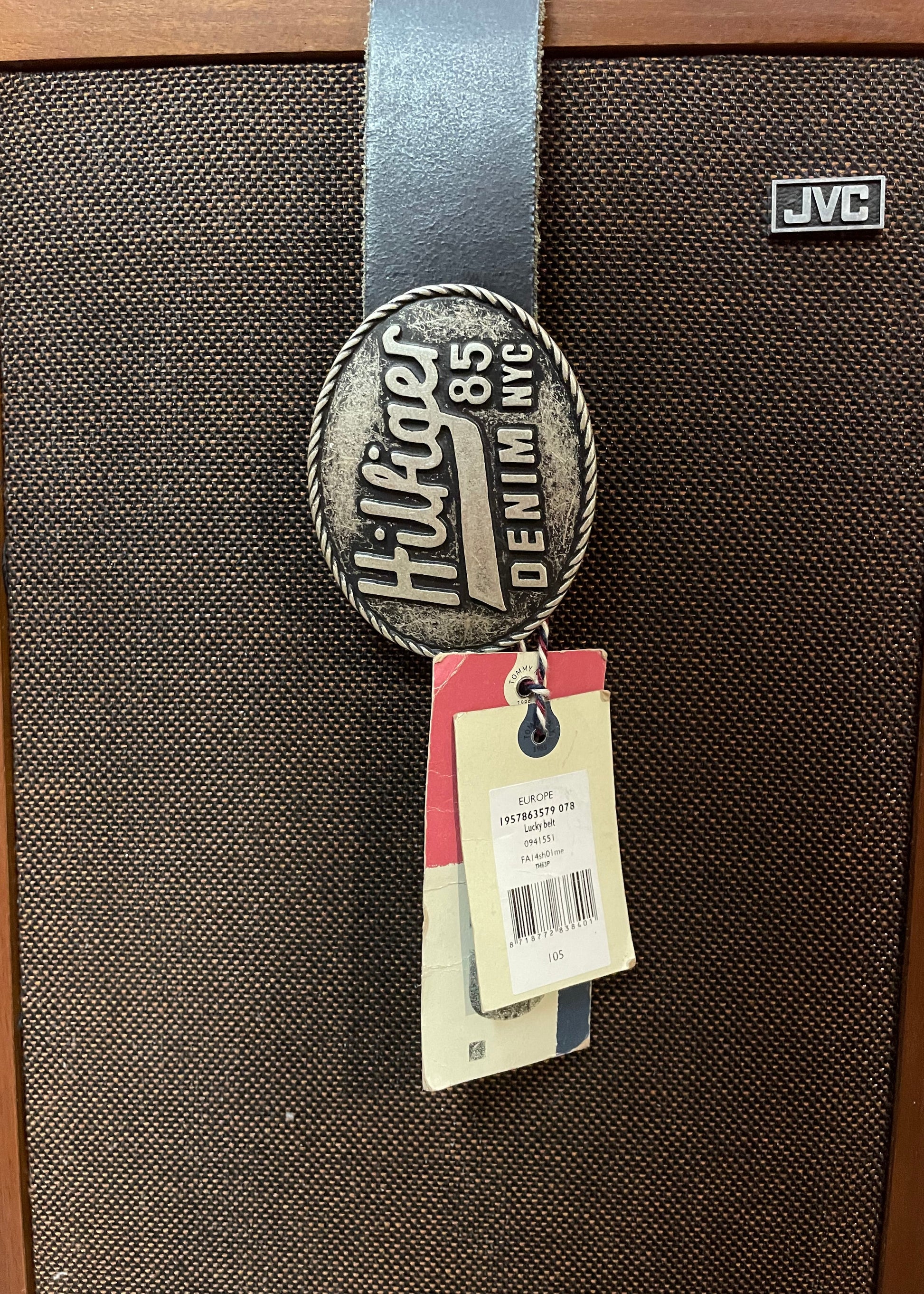 Stock, Δερμάτινη Ζώνη TOMMY HILFIGER σε Μαύρο Χρώμα με Μεταλλική Τόκα