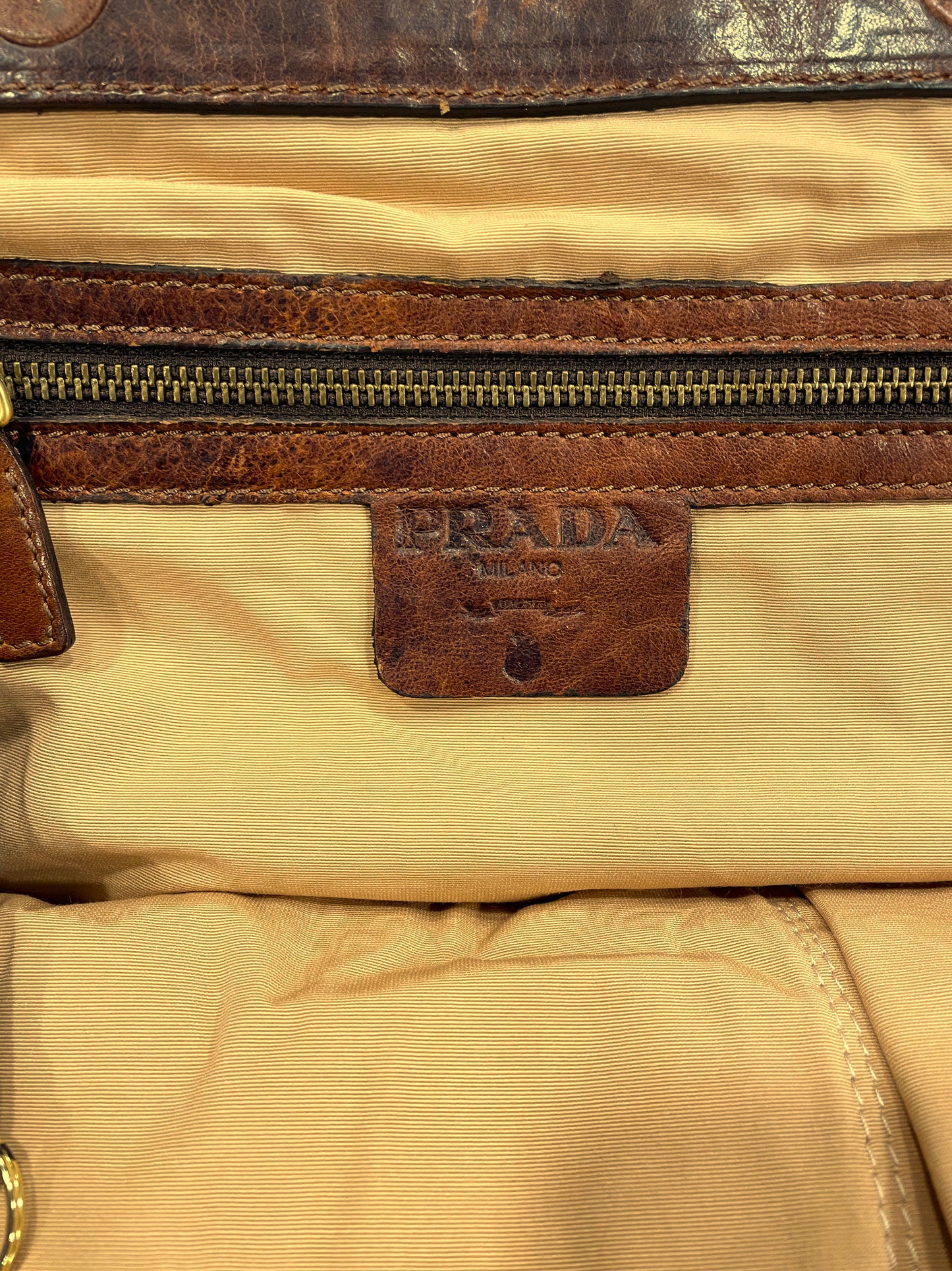 UNIQUE ITEM: Vintage, Δερμάτινη Τσάντα PRADA σε Καφέ χρώμα