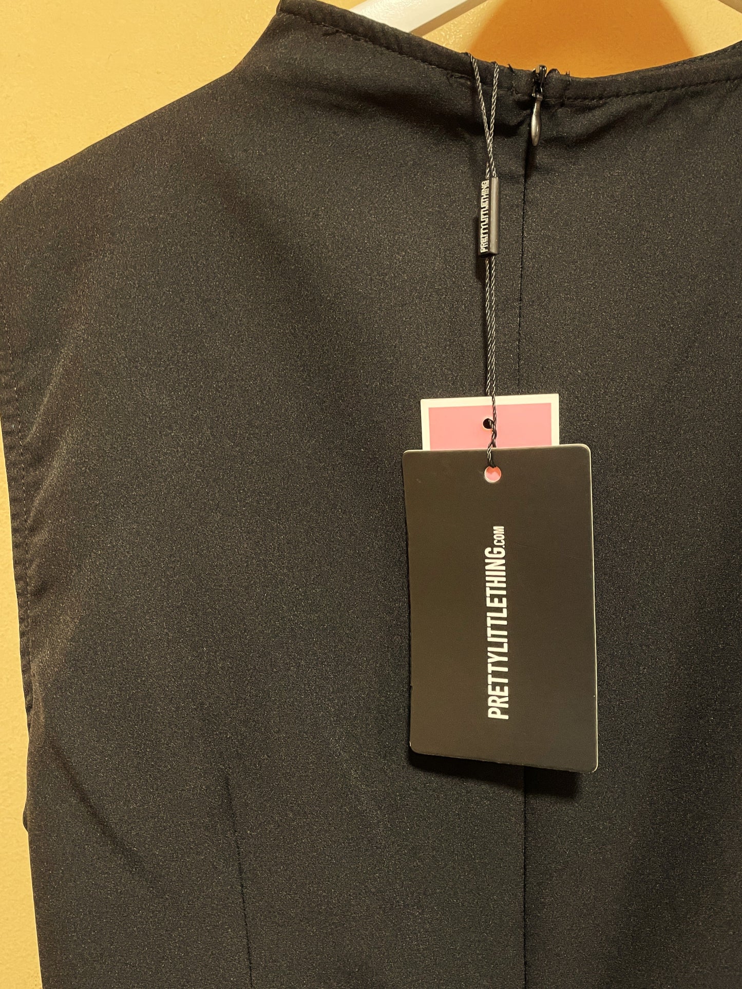 Stock, Βραδινό Φόρεμα με ένα μανίκι PRETTY LITTLE THING σε Μαύρο χρώμα (Medium)