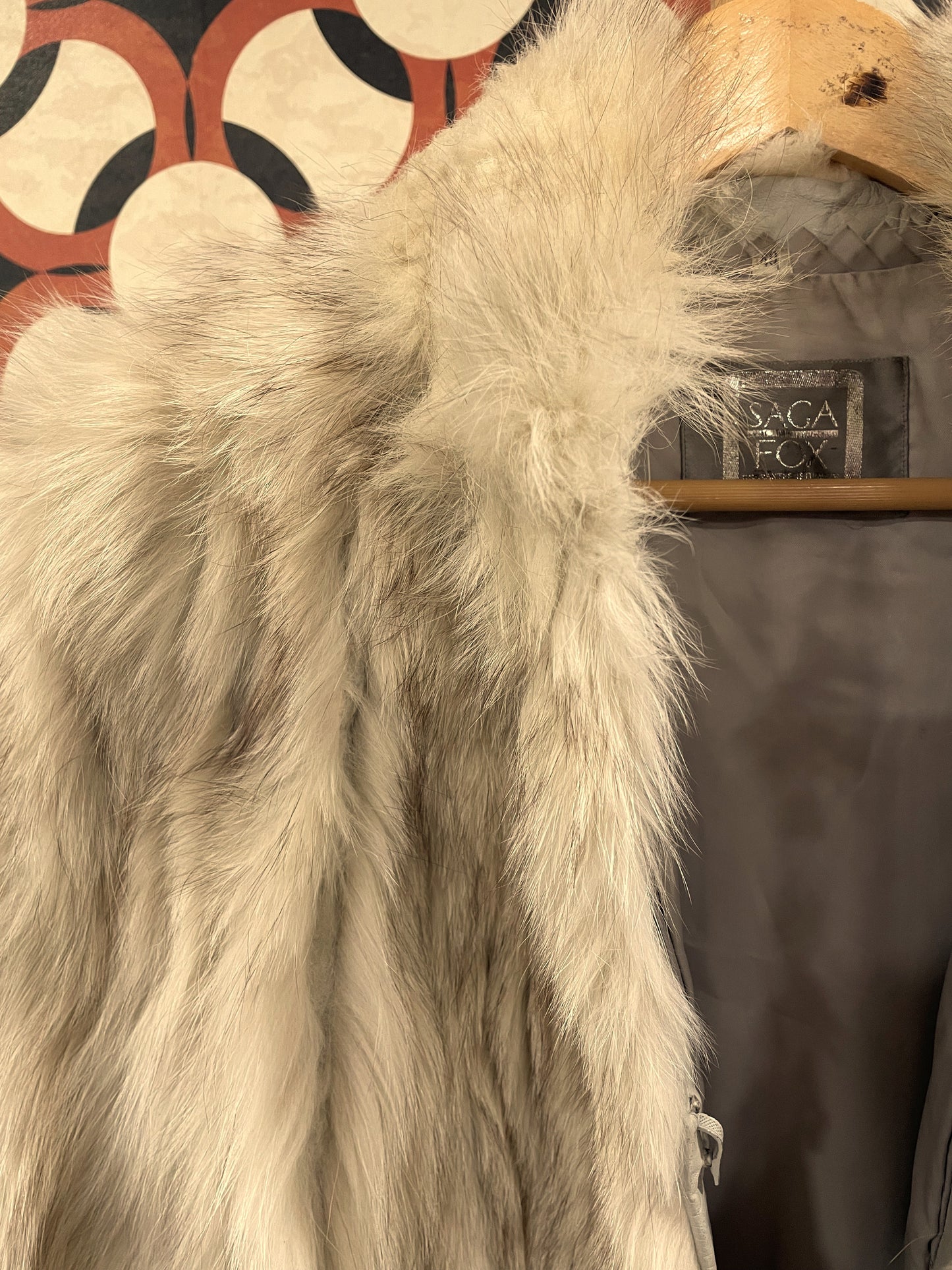 PREMIUM  QUALITY - Vintage, Φυσική Γούνα από Αλεπού SAGA FOX σε Σπασμένο Λευκό-Μπεζ χρώμα (Small)
