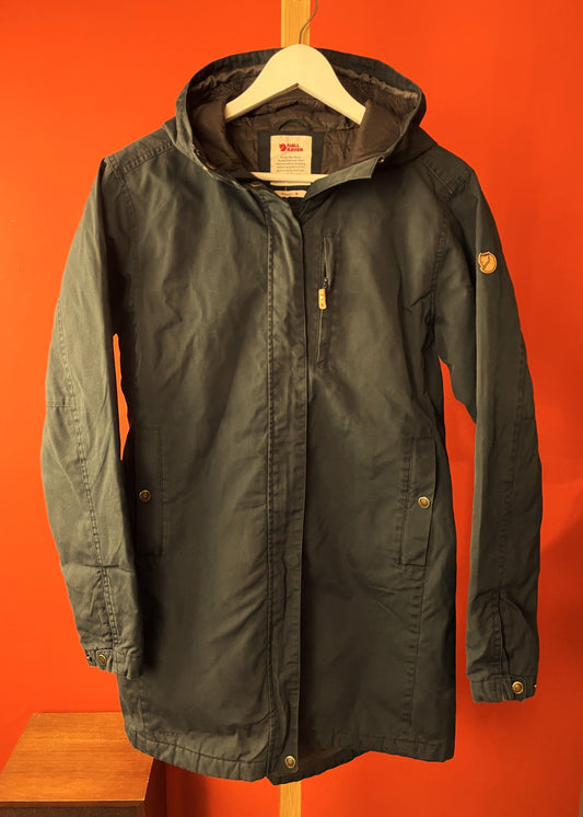 Γυναικείο Μπουφάν με Κουκούλα FJALL RAVEN σε Πετρόλ χρώμα