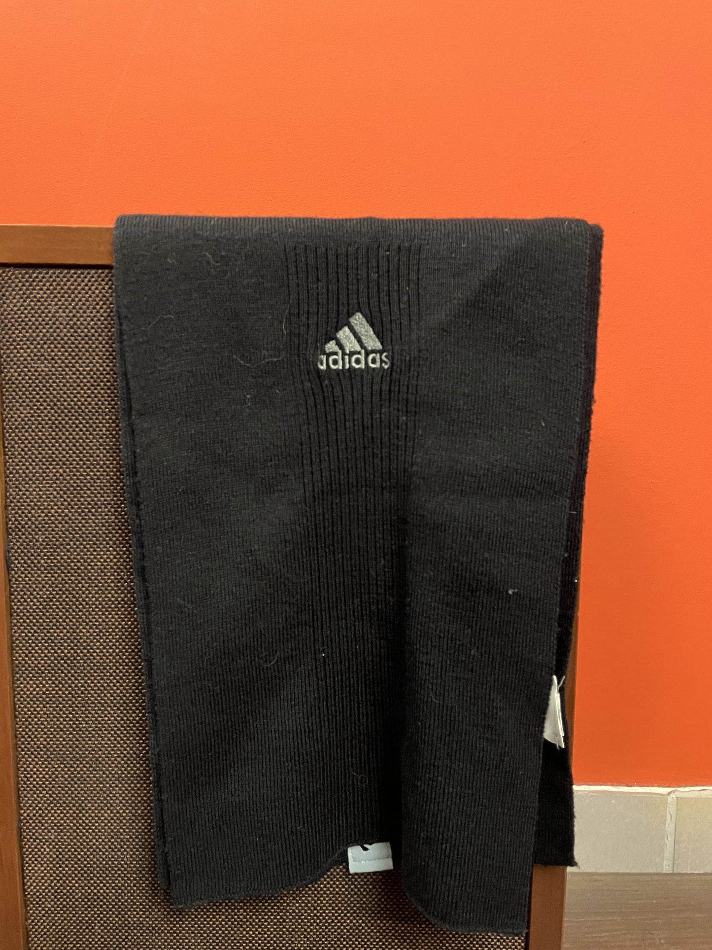 Κασκόλ ADIDAS σε Μαύρο χρώμα
