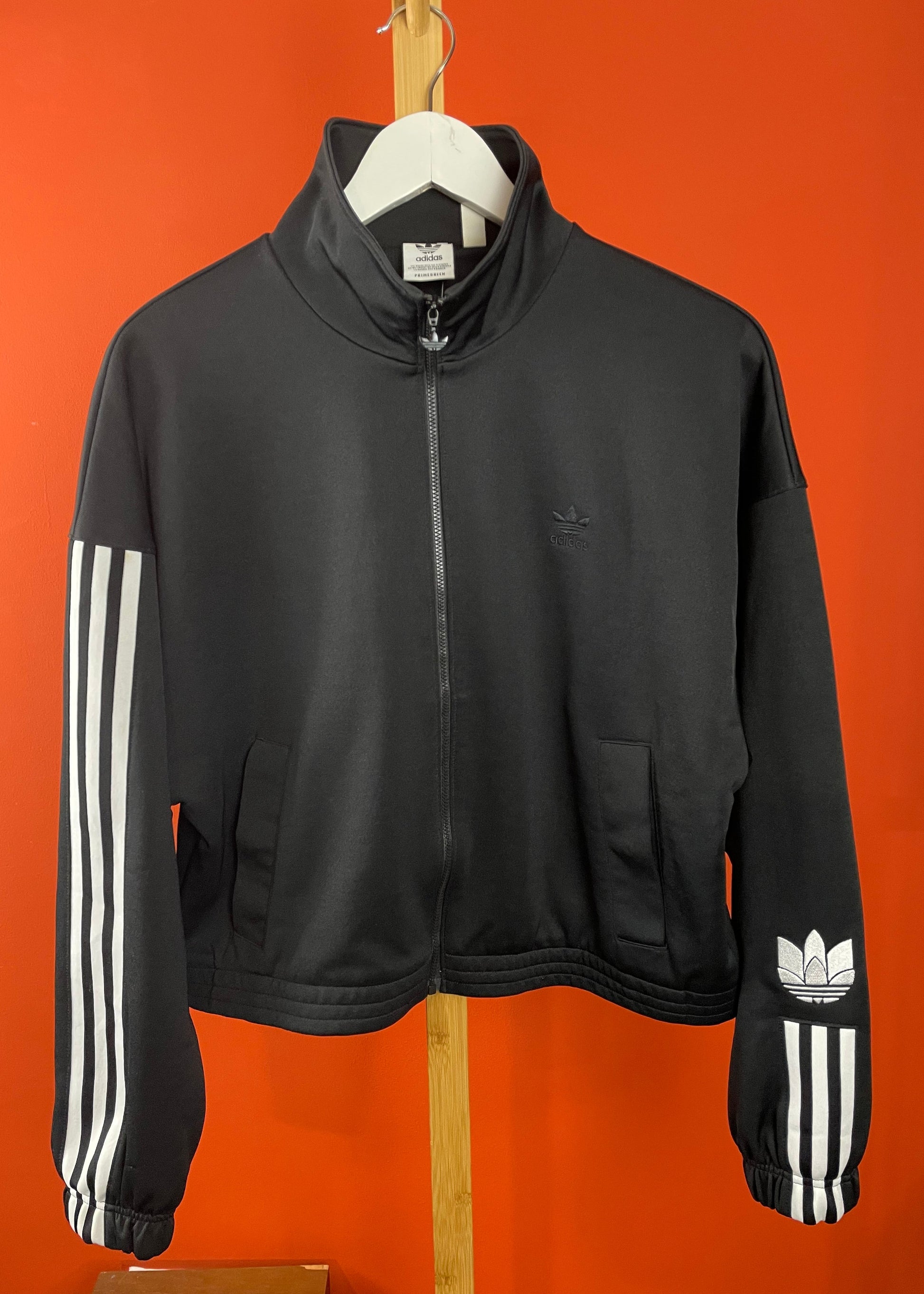 Γυναικεία Αθλητική Ζακέτα ADIDAS σε Μαύρο χρώμα (Oversized M - Καλύπτει άνετα και L)
