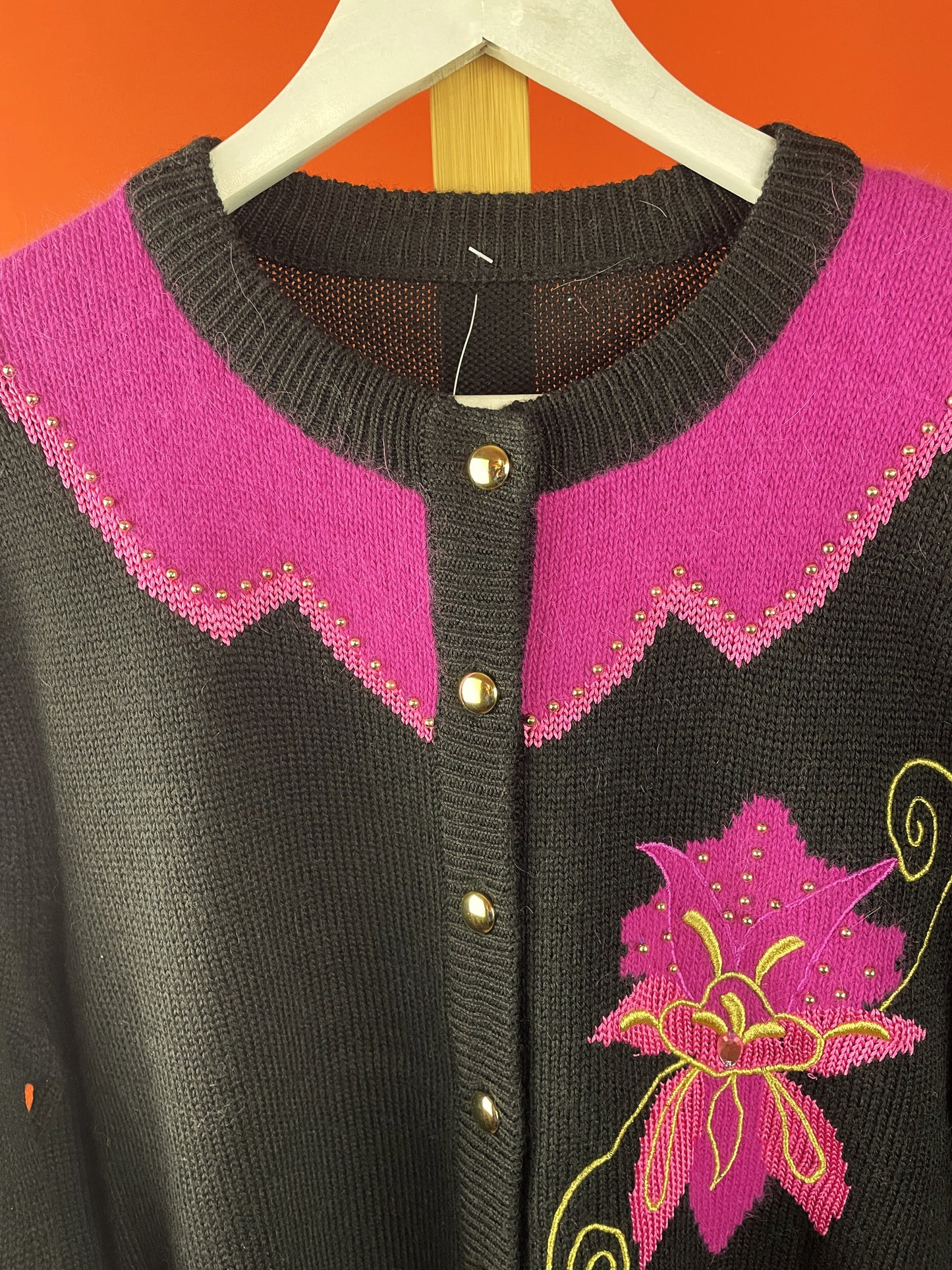 Vintage, Πλεκτή Γυναικεία Ζακέτα LOTOS MODELL σε Μαύρο - Φούξια χρώμα (M/L)