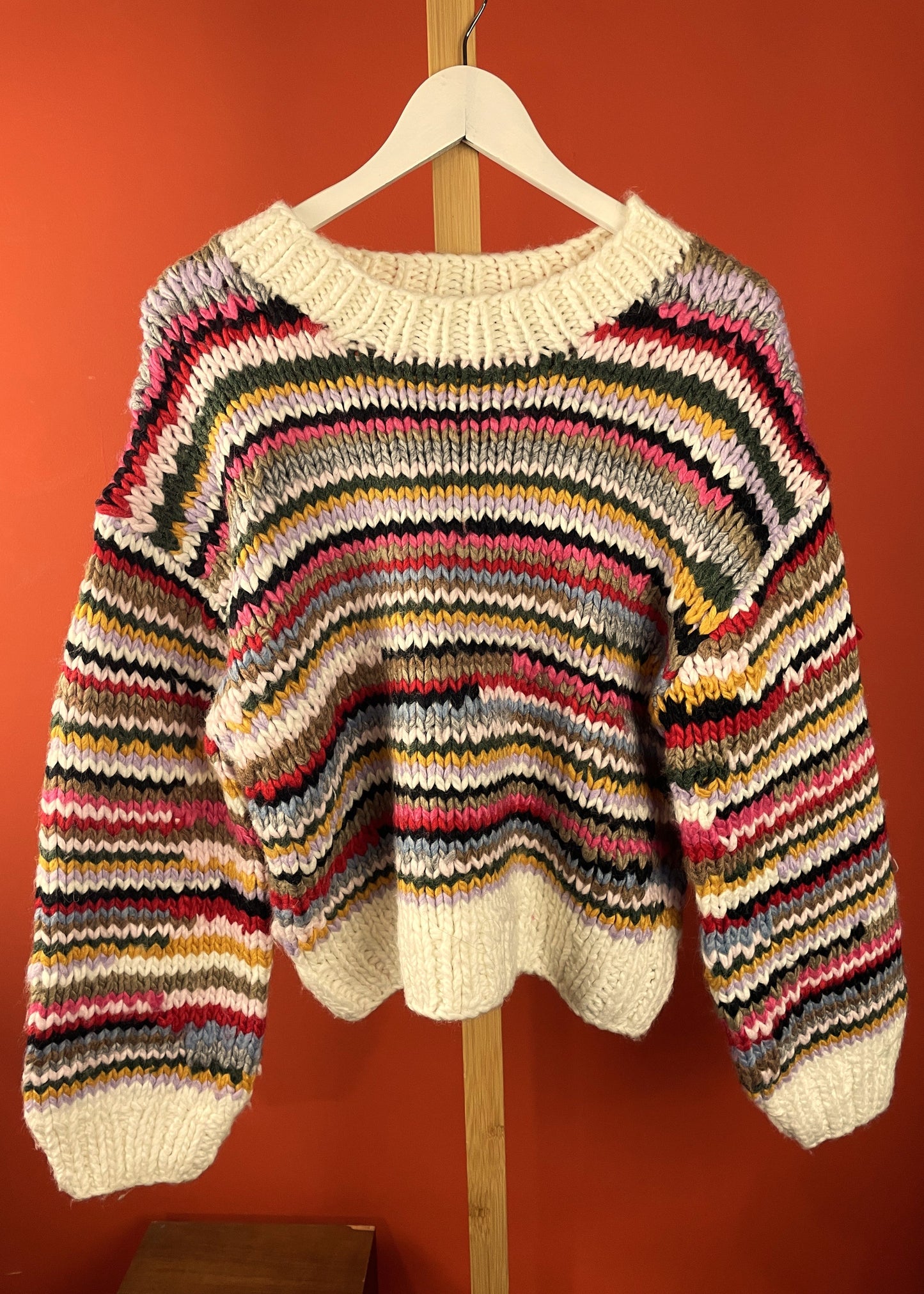 Γυναικεία Πλεκτή Μπλούζα / Πουλόβερ CHANDA σε Λευκό χρώμα και Παστέλ γραμμές (Άνετο L)