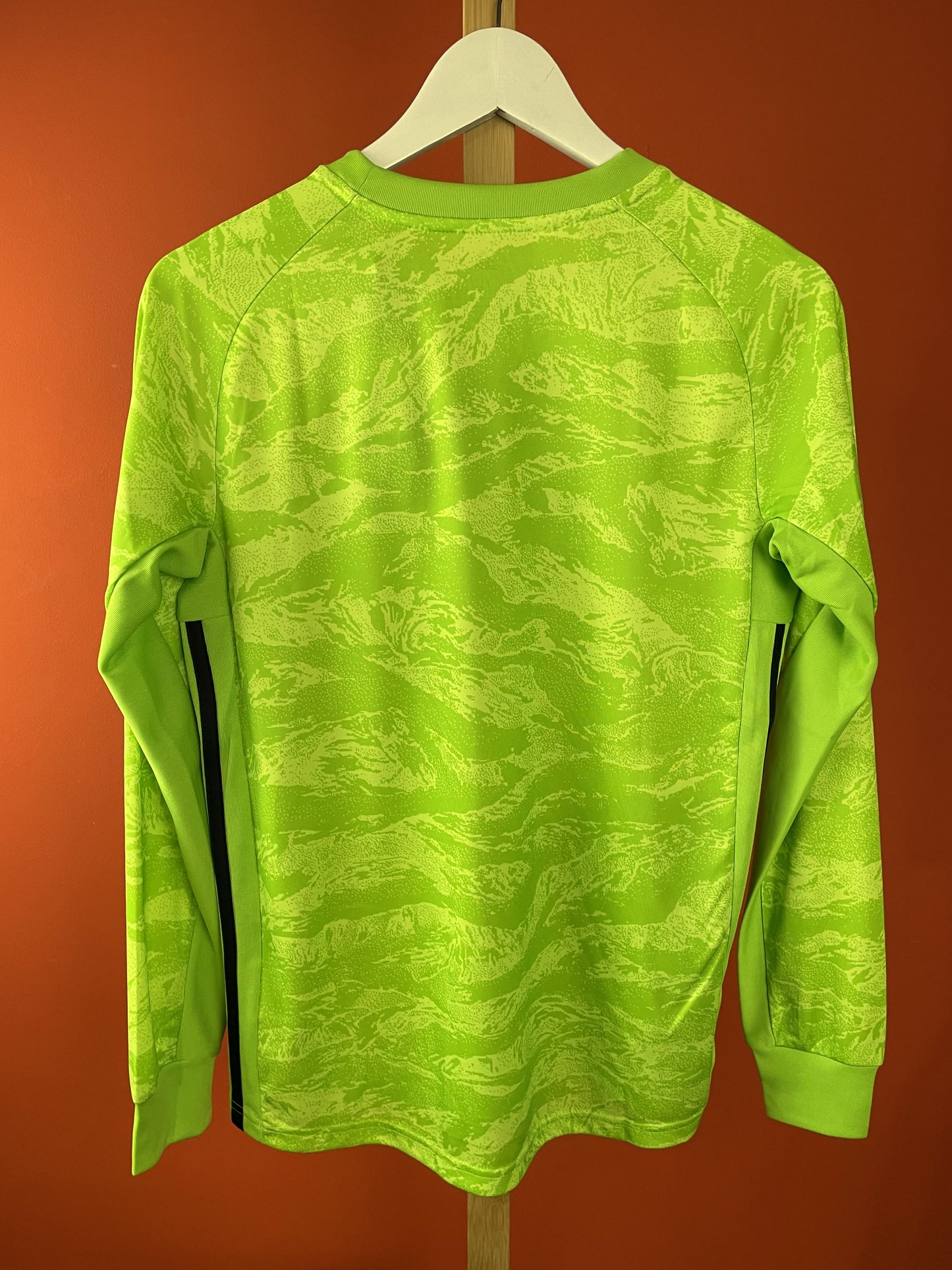 Stock, Γυναικεία Αθλητική Μπλούζα ADIDAS σε Λαχανί χρώμα (Large)