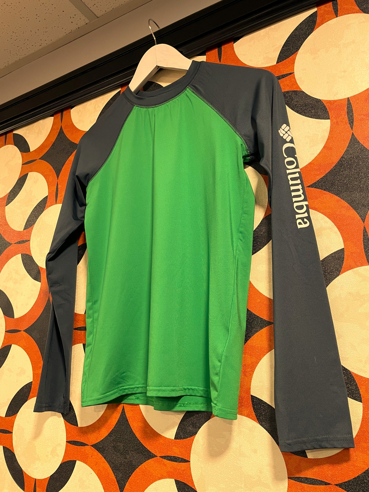 Γυναικεία Αθλητική Μπλούζα COLUMBIA Sun Protection σε Πράσινο - Γκρι χρώμα (Εφαρμοστό L - Άνετο M)