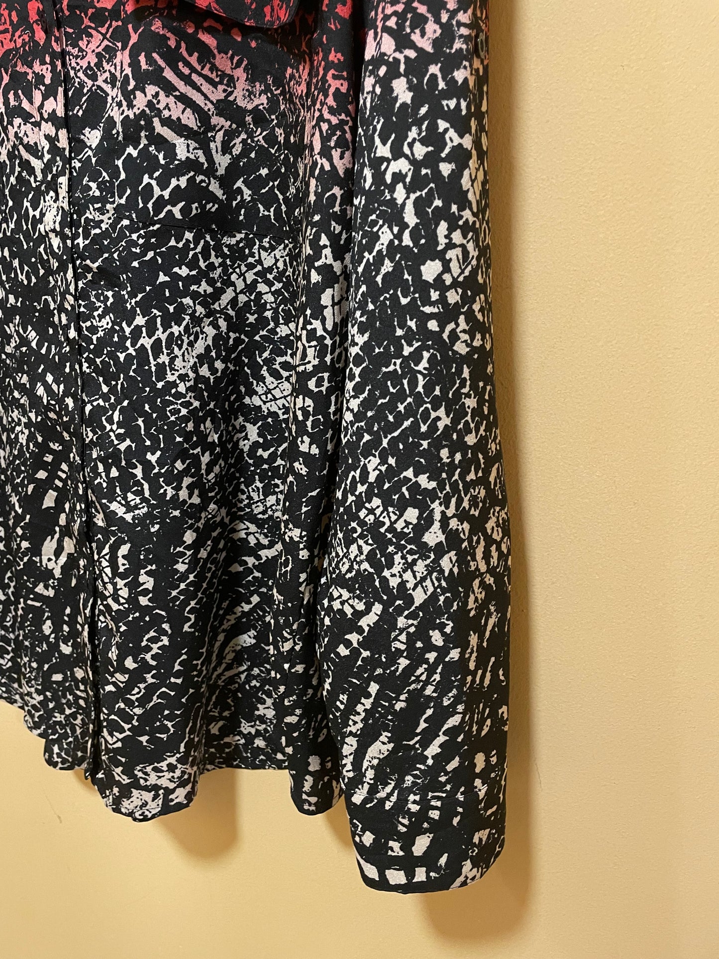 Εμπριμέ Γυναικείο Πουκάμισο CALVIN KLEIN σε Μαύρο / Μπορντό χρώμα (M/L)